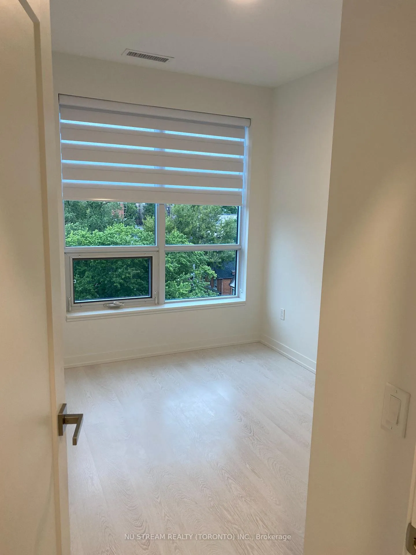 Photo 5 of Unit 714, 415 Main Street, Hamilton, Kirkendall — HOMEH
