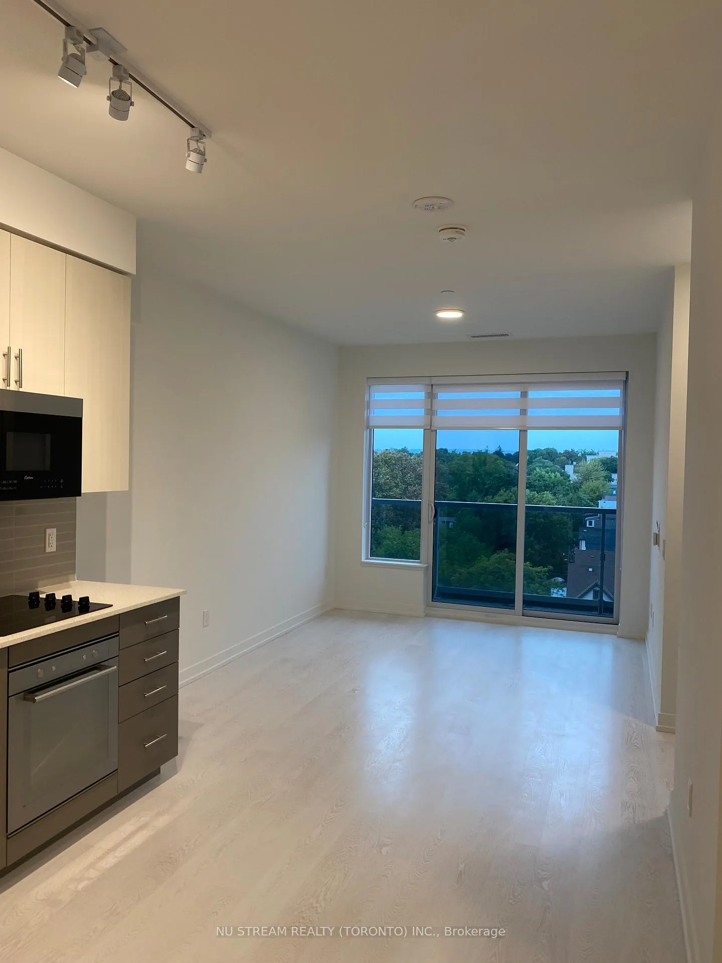 Photo 10 of Unit 714, 415 Main Street, Hamilton, Kirkendall — HOMEH