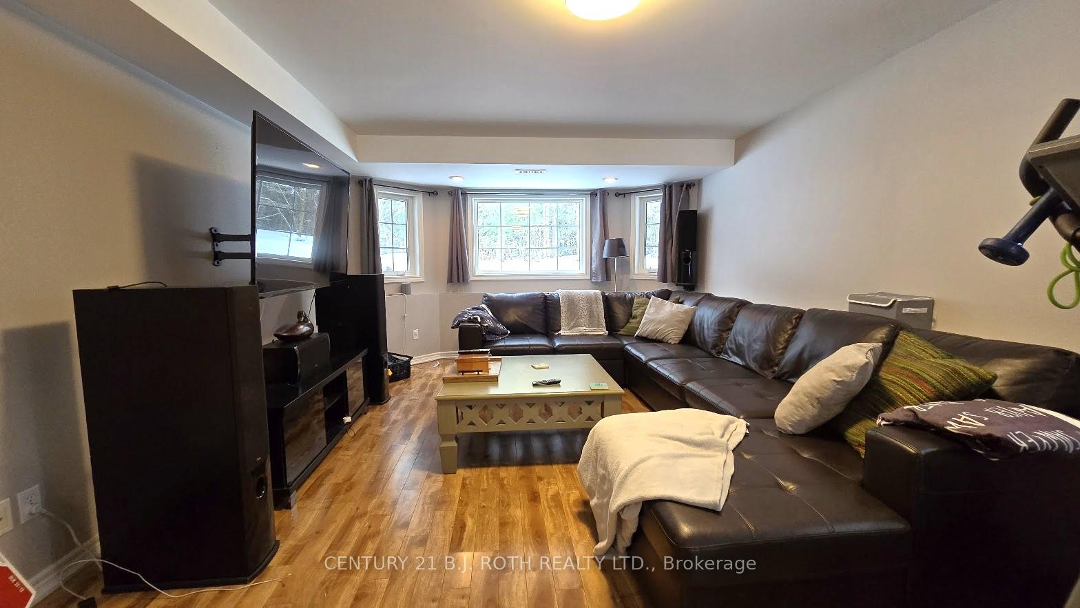 Photo 18 of 19 Fawn Crescent, Clearview, Rural Clearview — HOMEH