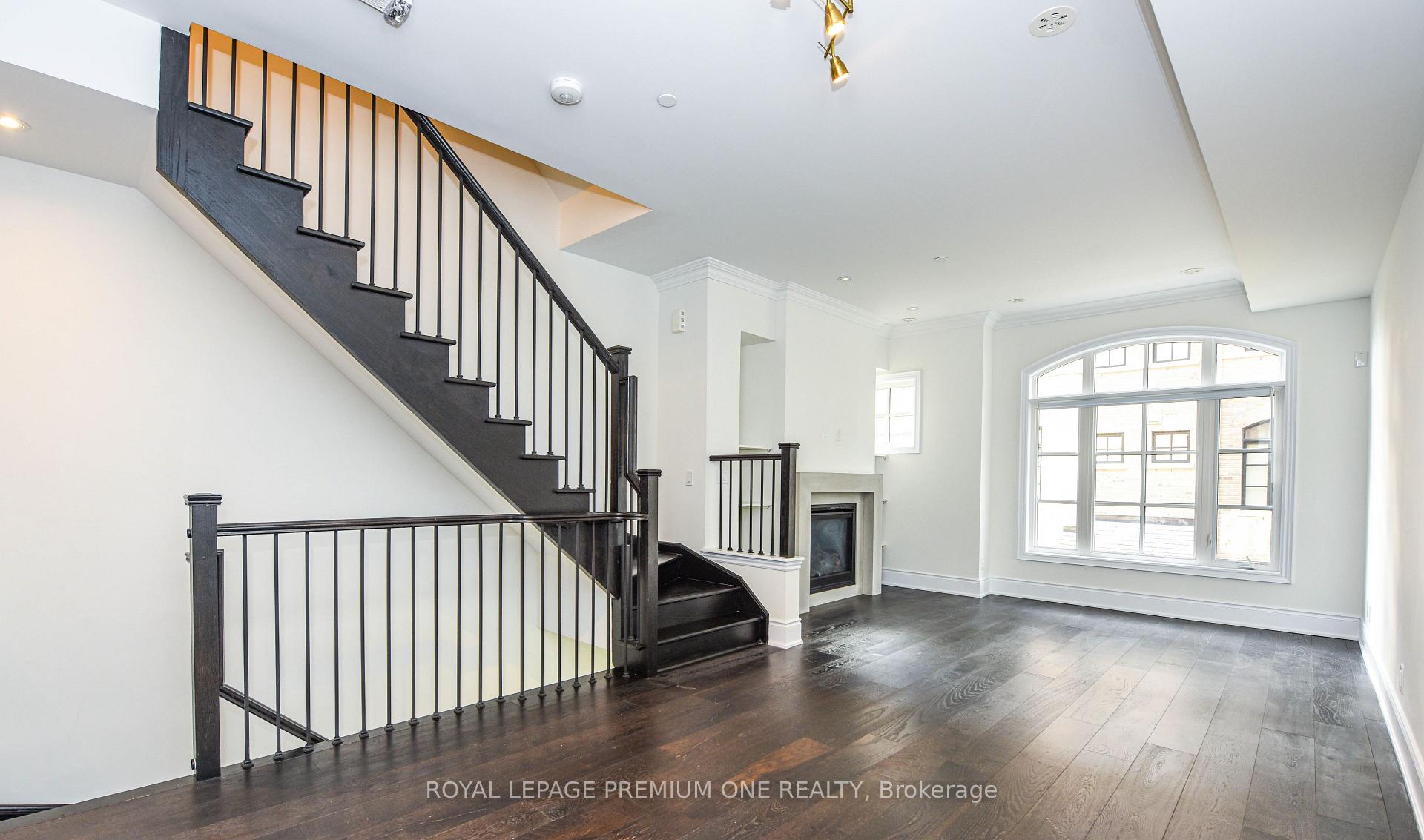Photo 4 of Unit 64, 71 Elder Avenue, Etobicoke, Long Branch — HOMEH
