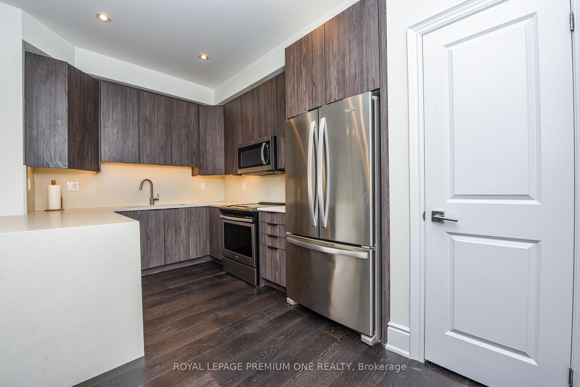 Photo 10 of Unit 64, 71 Elder Avenue, Etobicoke, Long Branch — HOMEH