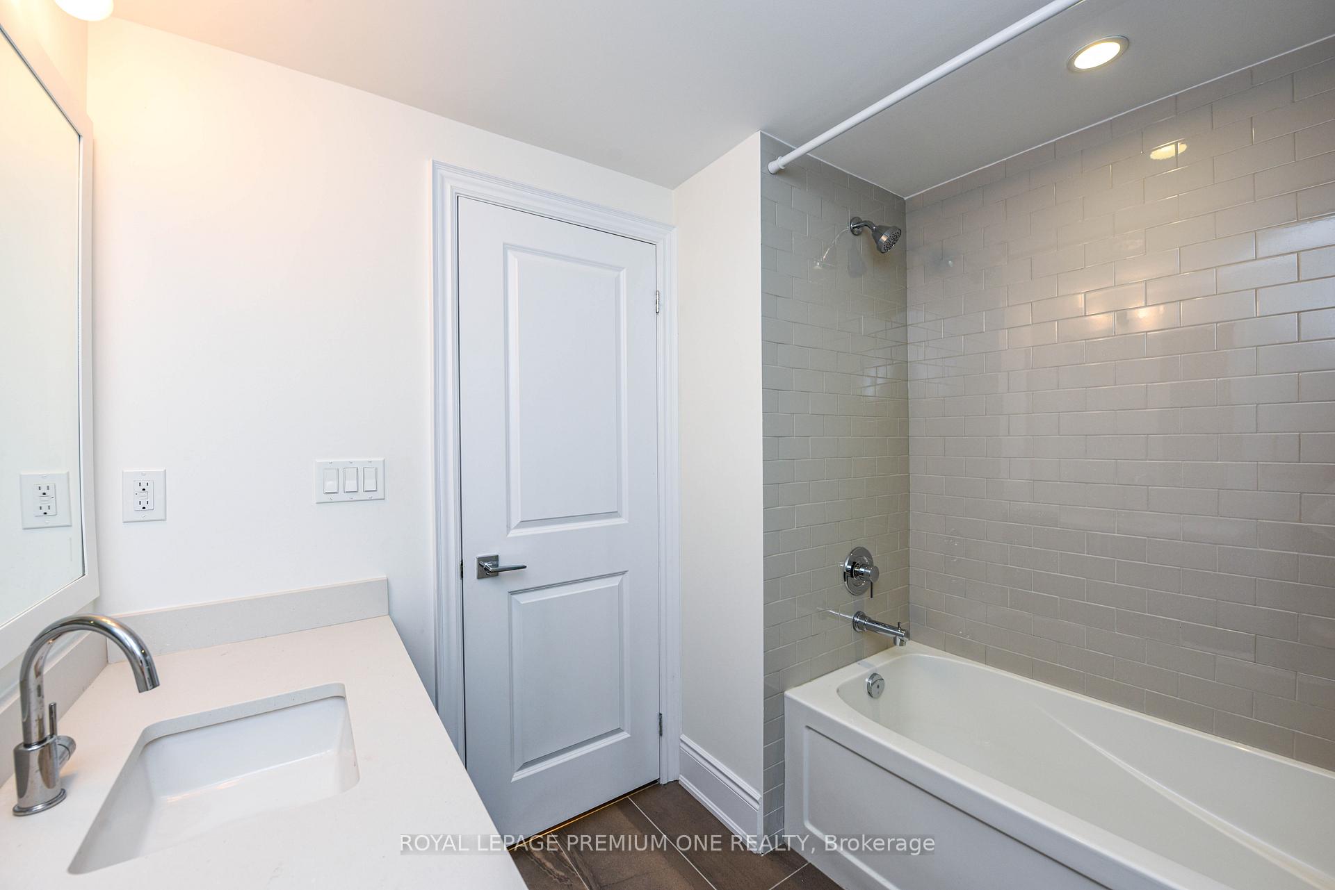 Photo 20 of Unit 64, 71 Elder Avenue, Etobicoke, Long Branch — HOMEH