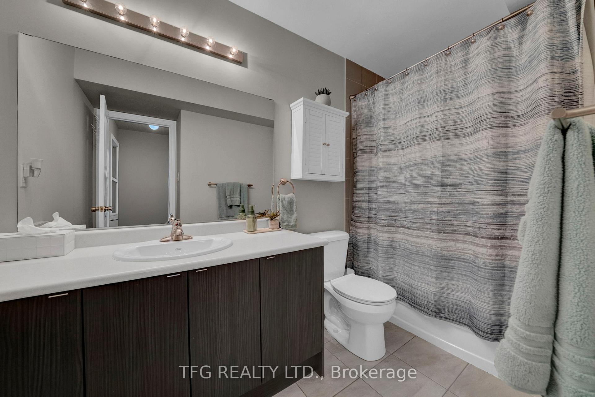 Front of Unit 249, 1730 Grenwich Glen