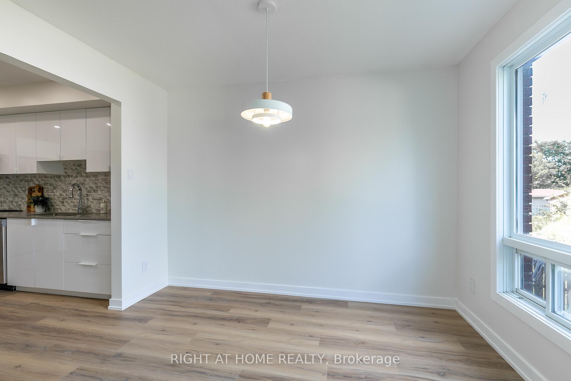 Photo 5 of Unit 15, 2669 Southvale Crescent, Ottawa, Sheffield Glen/Industrial Park — HOMEH