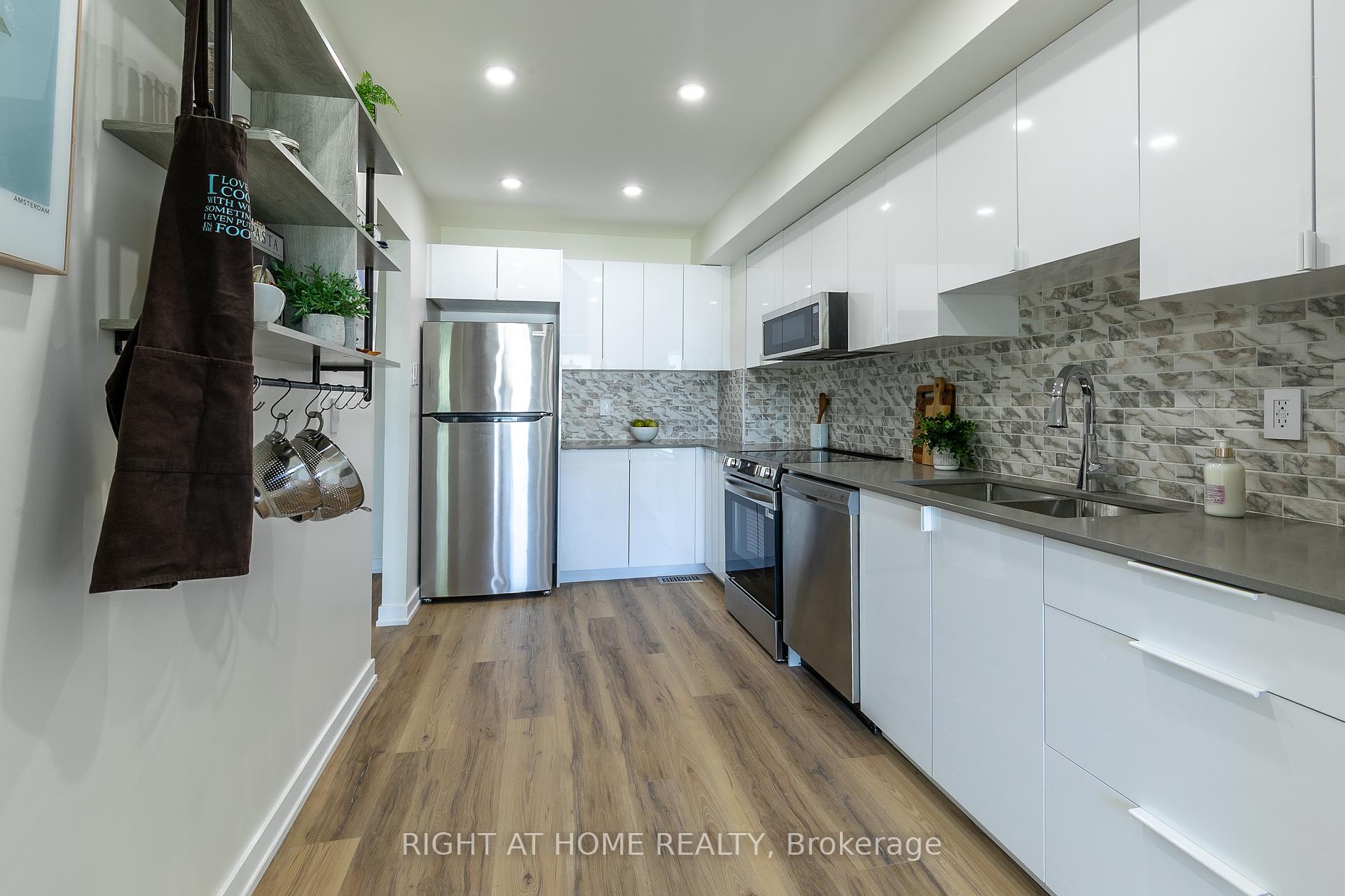 Photo 9 of Unit 15, 2669 Southvale Crescent, Ottawa, Sheffield Glen/Industrial Park — HOMEH
