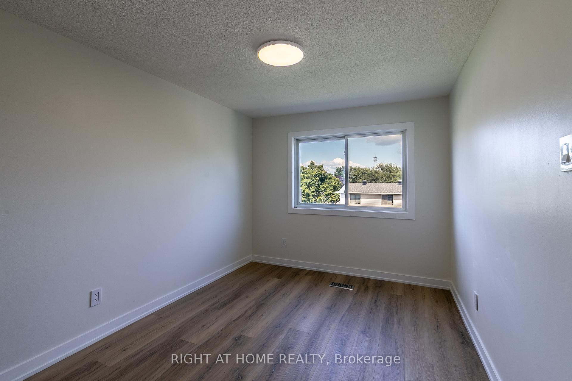 Photo 20 of Unit 15, 2669 Southvale Crescent, Ottawa, Sheffield Glen/Industrial Park — HOMEH