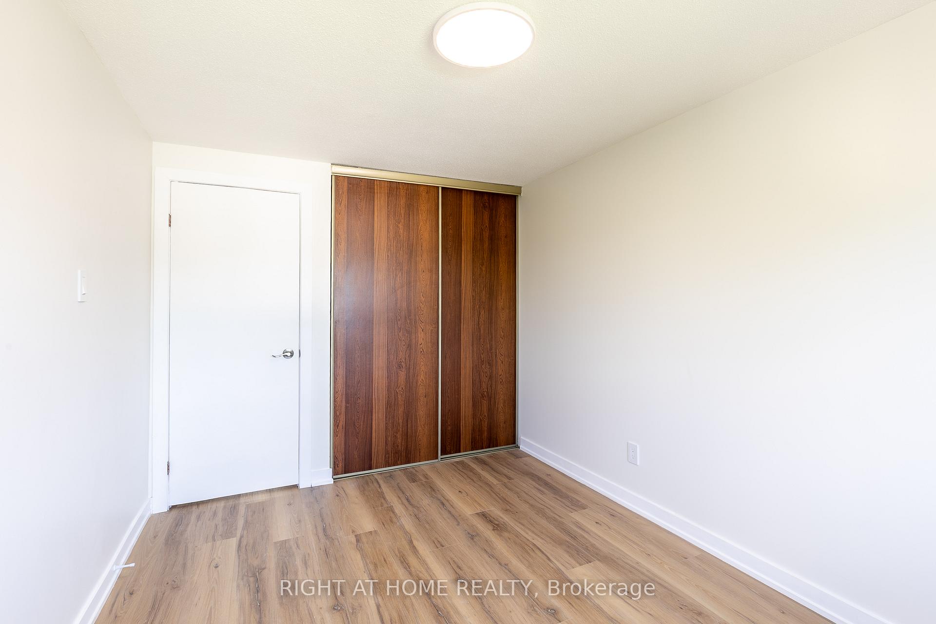 Photo 22 of Unit 15, 2669 Southvale Crescent, Ottawa, Sheffield Glen/Industrial Park — HOMEH
