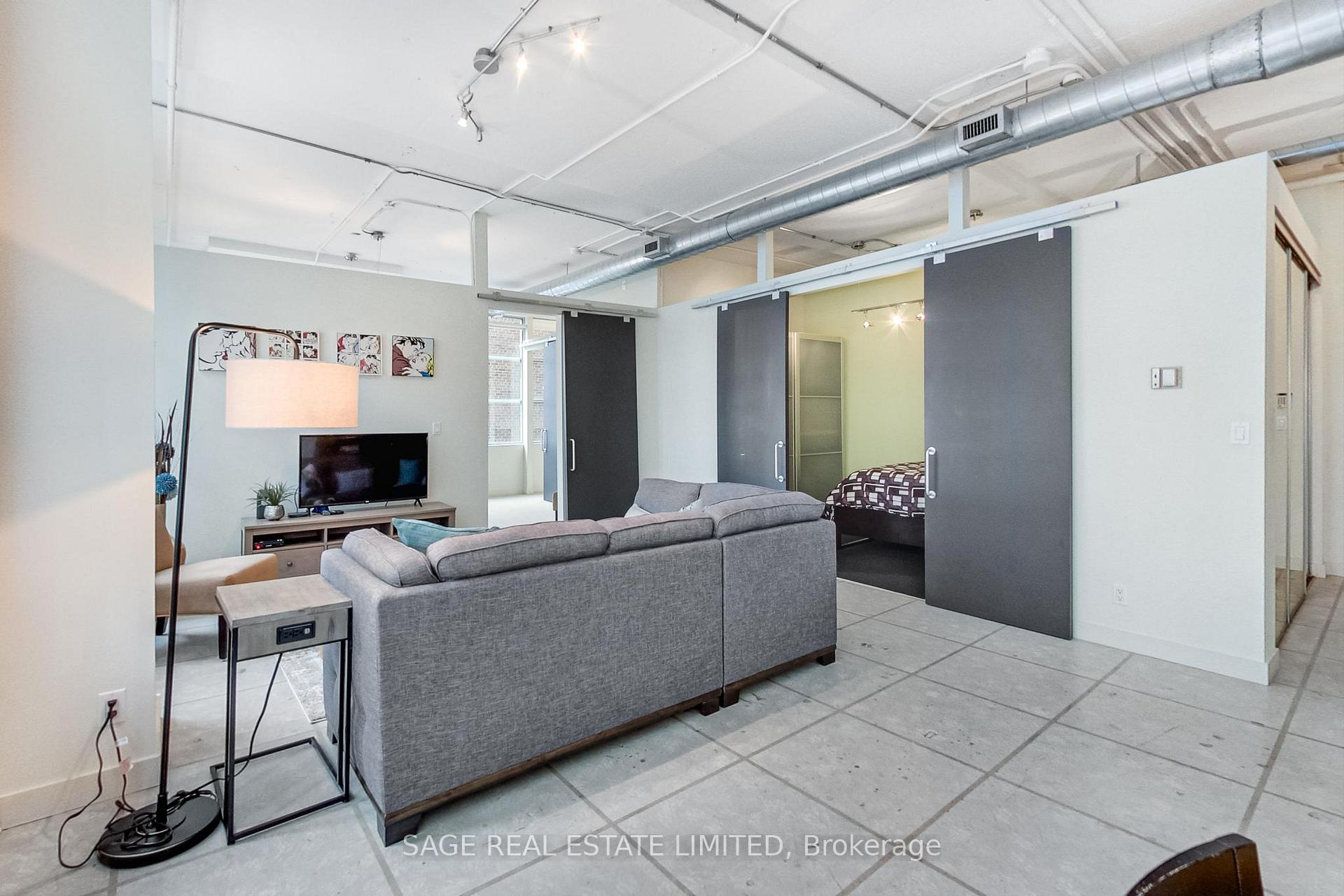 Photo 8 of Unit 208, 188 Eglinton Avenue E, Toronto, Mount Pleasant West — HOMEH