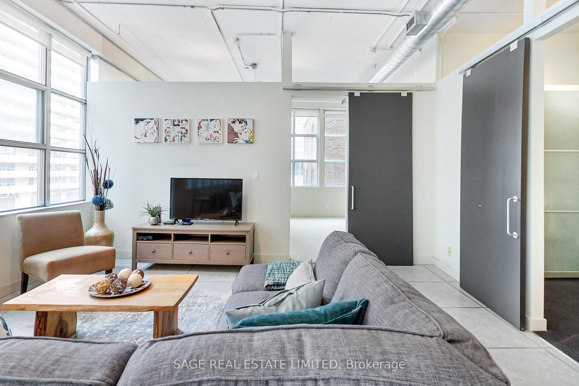 Photo 7 of Unit 208, 188 Eglinton Avenue E, Toronto, Mount Pleasant West — HOMEH