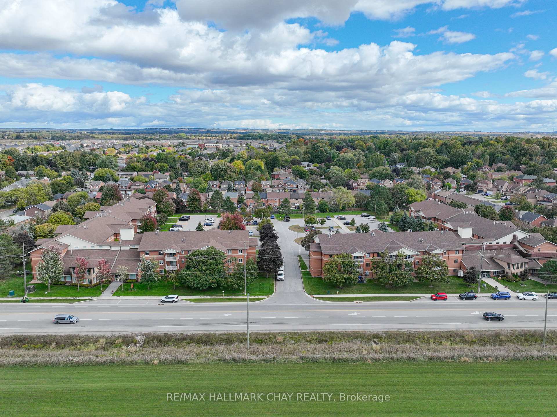 Photo 1 of Unit 202, 247 King Street N, New Tecumseth, Alliston — HOMEH