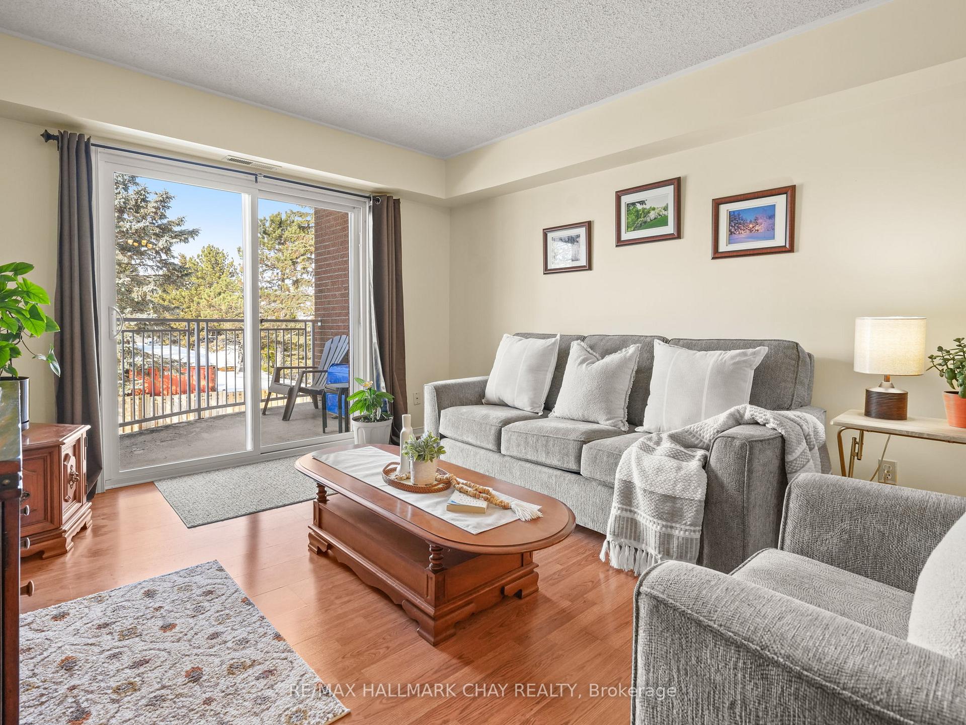 Photo 6 of Unit 202, 247 King Street N, New Tecumseth, Alliston — HOMEH
