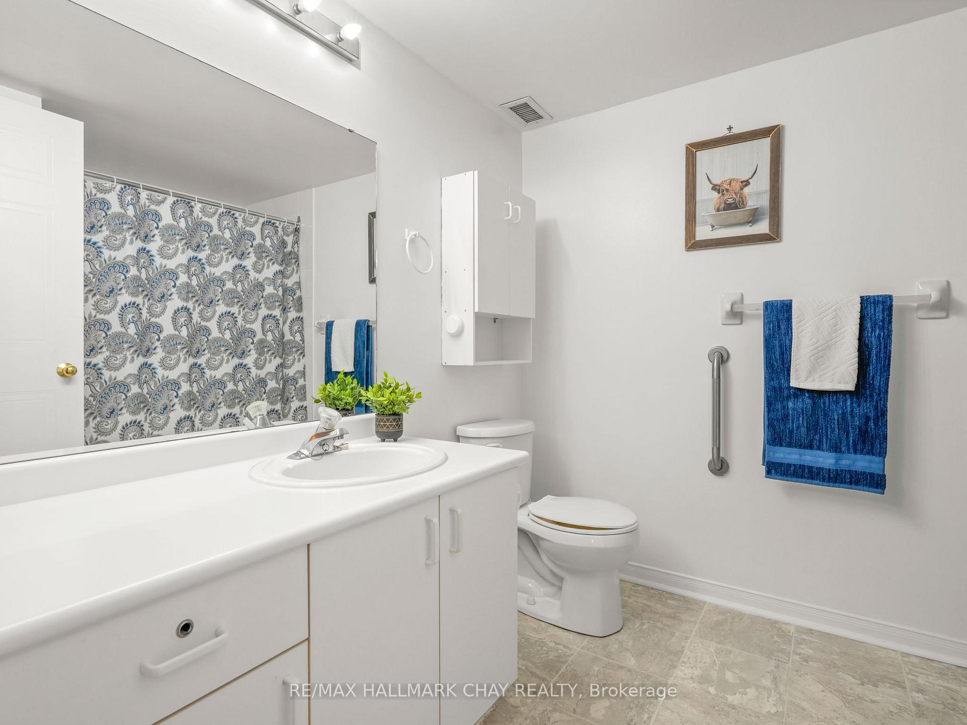 Photo 26 of Unit 202, 247 King Street N, New Tecumseth, Alliston — HOMEH