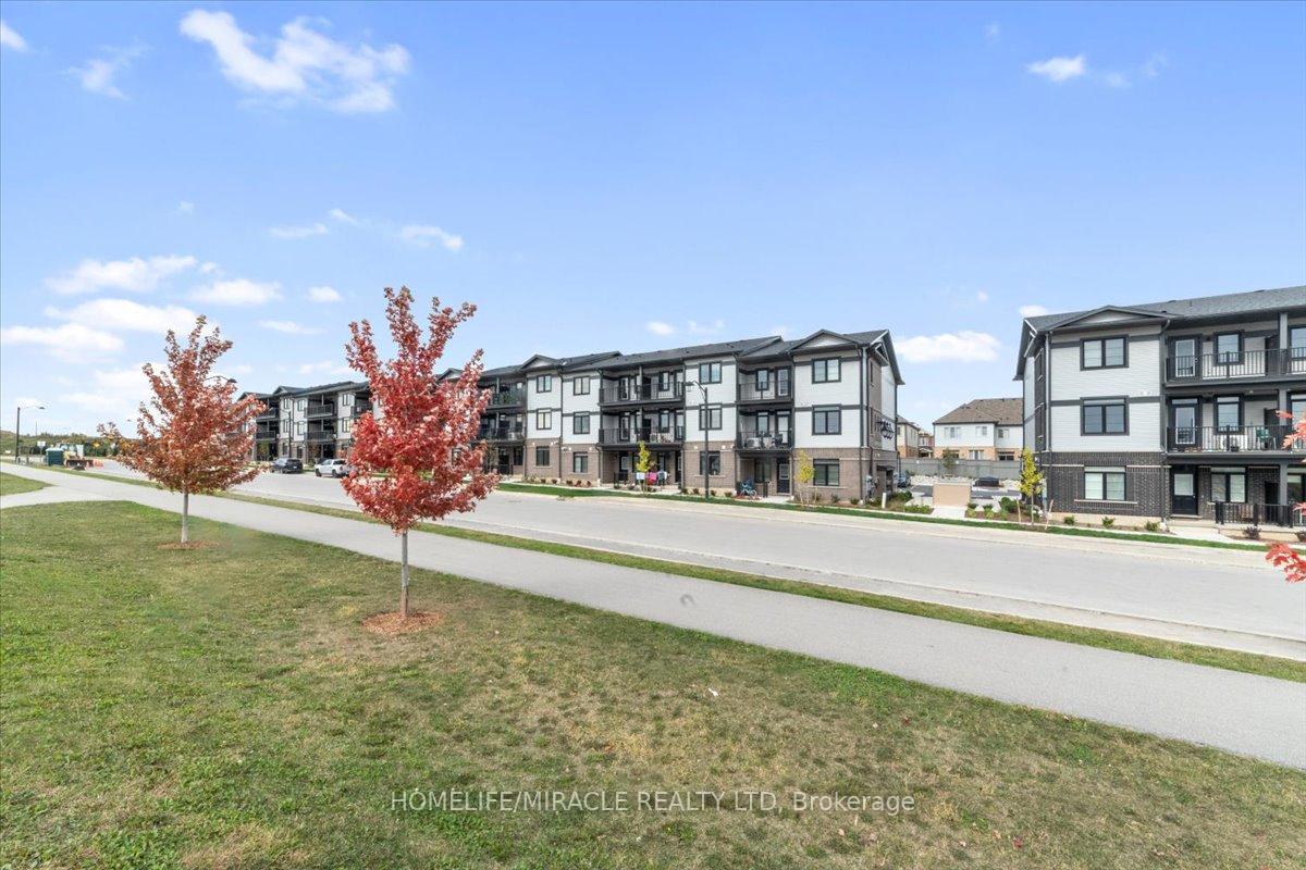 Photo 32 of 48 Oat Lane, Kitchener — HOMEH