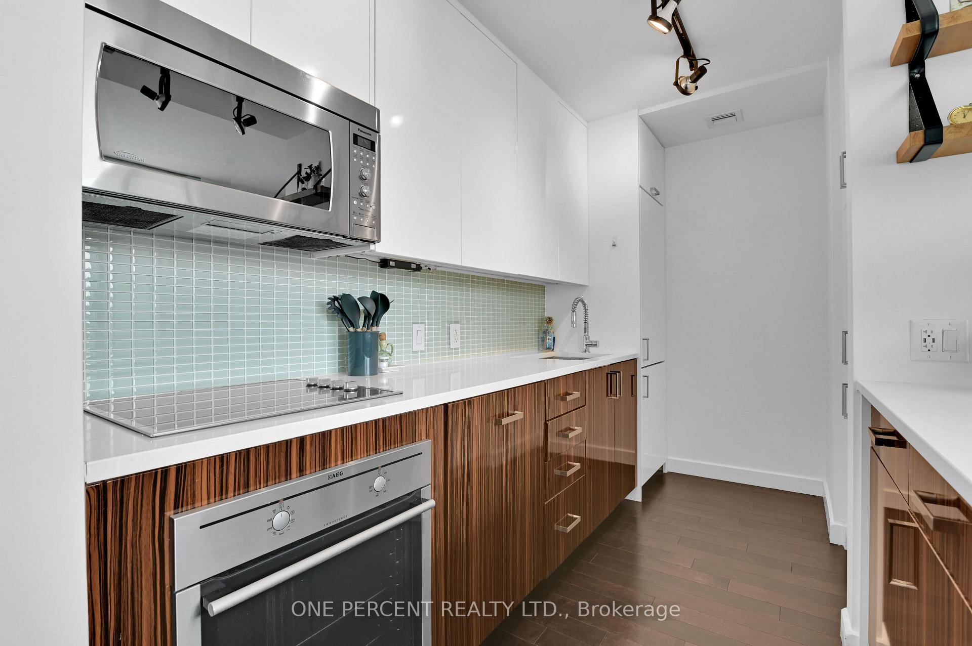 Photo 13 of Unit 403, 201 Parkdale Avenue, Ottawa, Mechanicsville — HOMEH