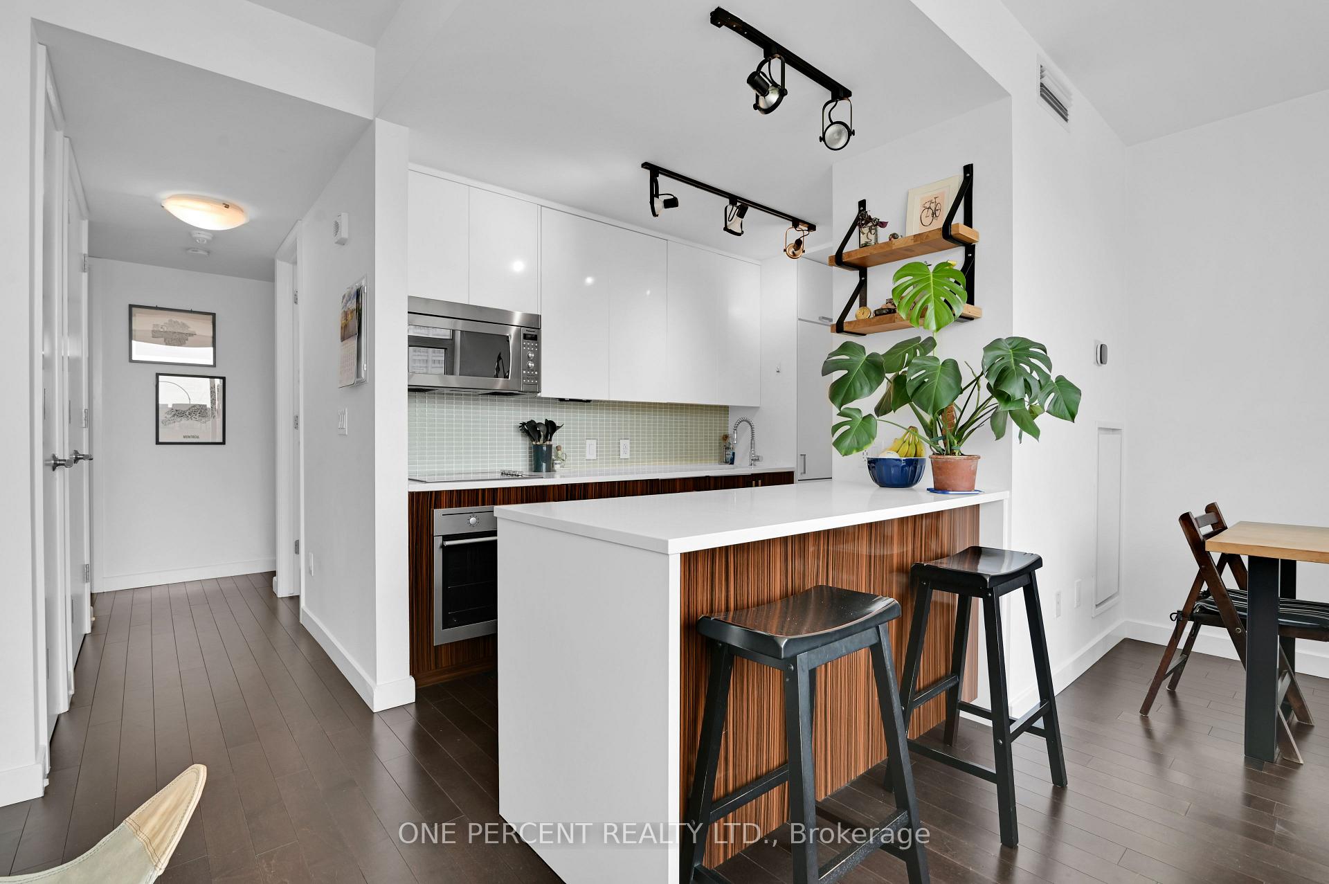 Photo 15 of Unit 403, 201 Parkdale Avenue, Ottawa, Mechanicsville — HOMEH