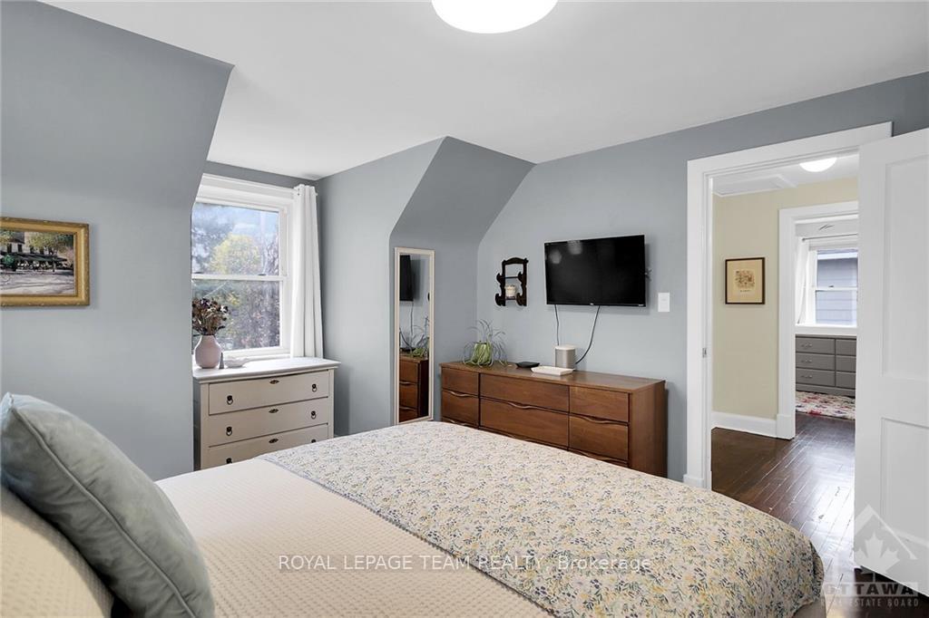Photo 18 of 585 Richmond Road, Ottawa, Woodroffe — HOMEH
