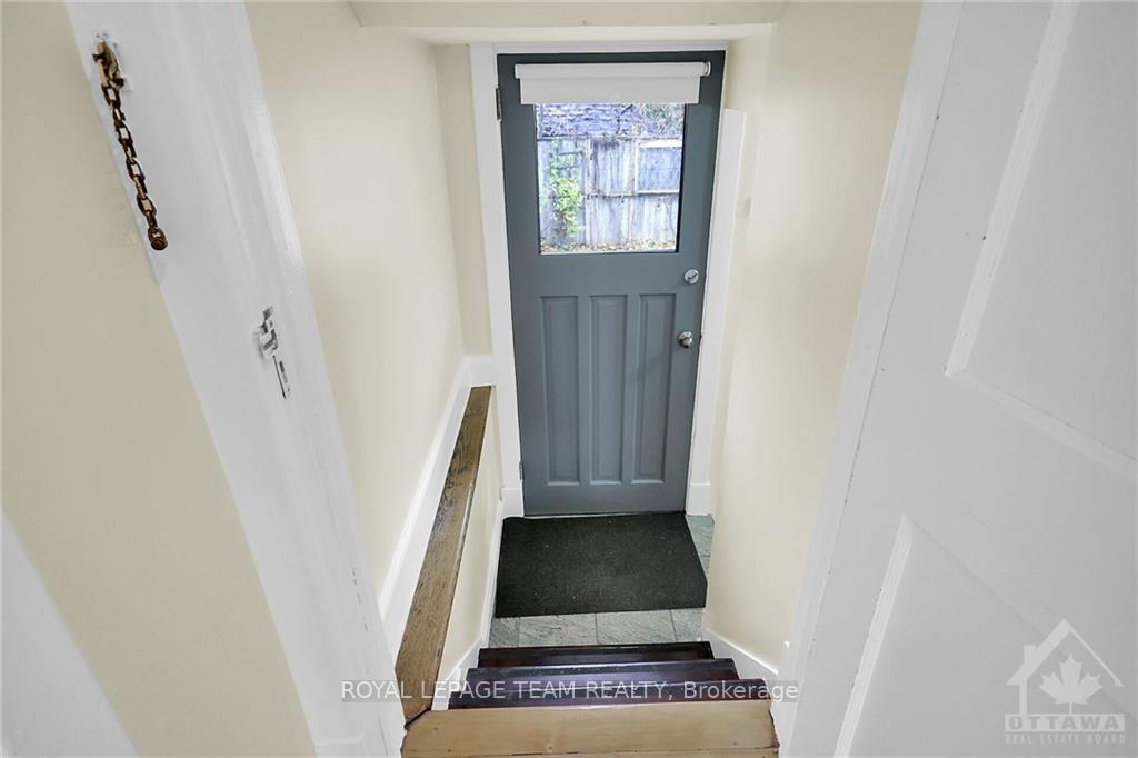 Photo 22 of 585 Richmond Road, Ottawa, Woodroffe — HOMEH