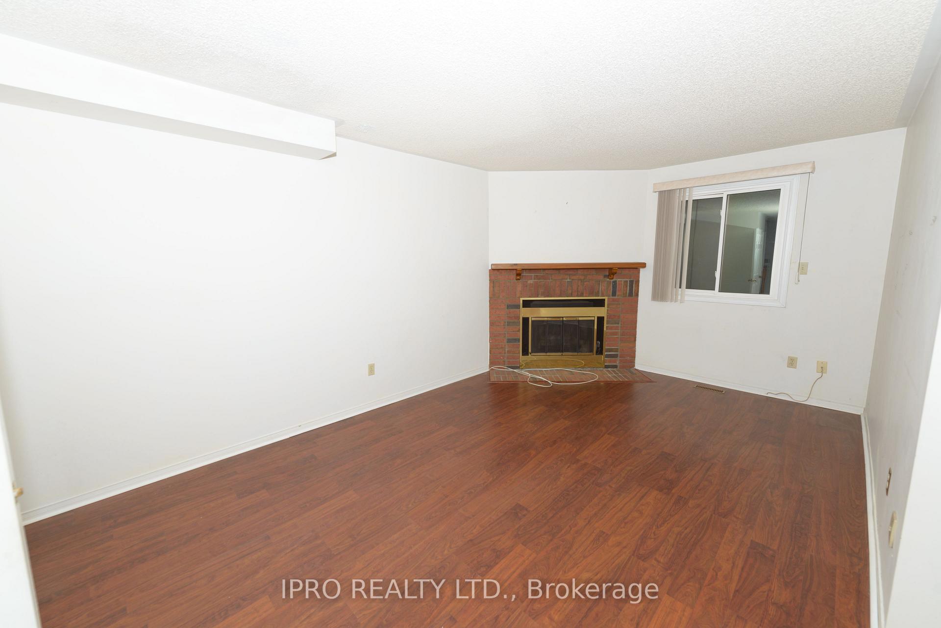Photo 7 of Unit 28, 38 Elora Drive, Hamilton, Fessenden — HOMEH