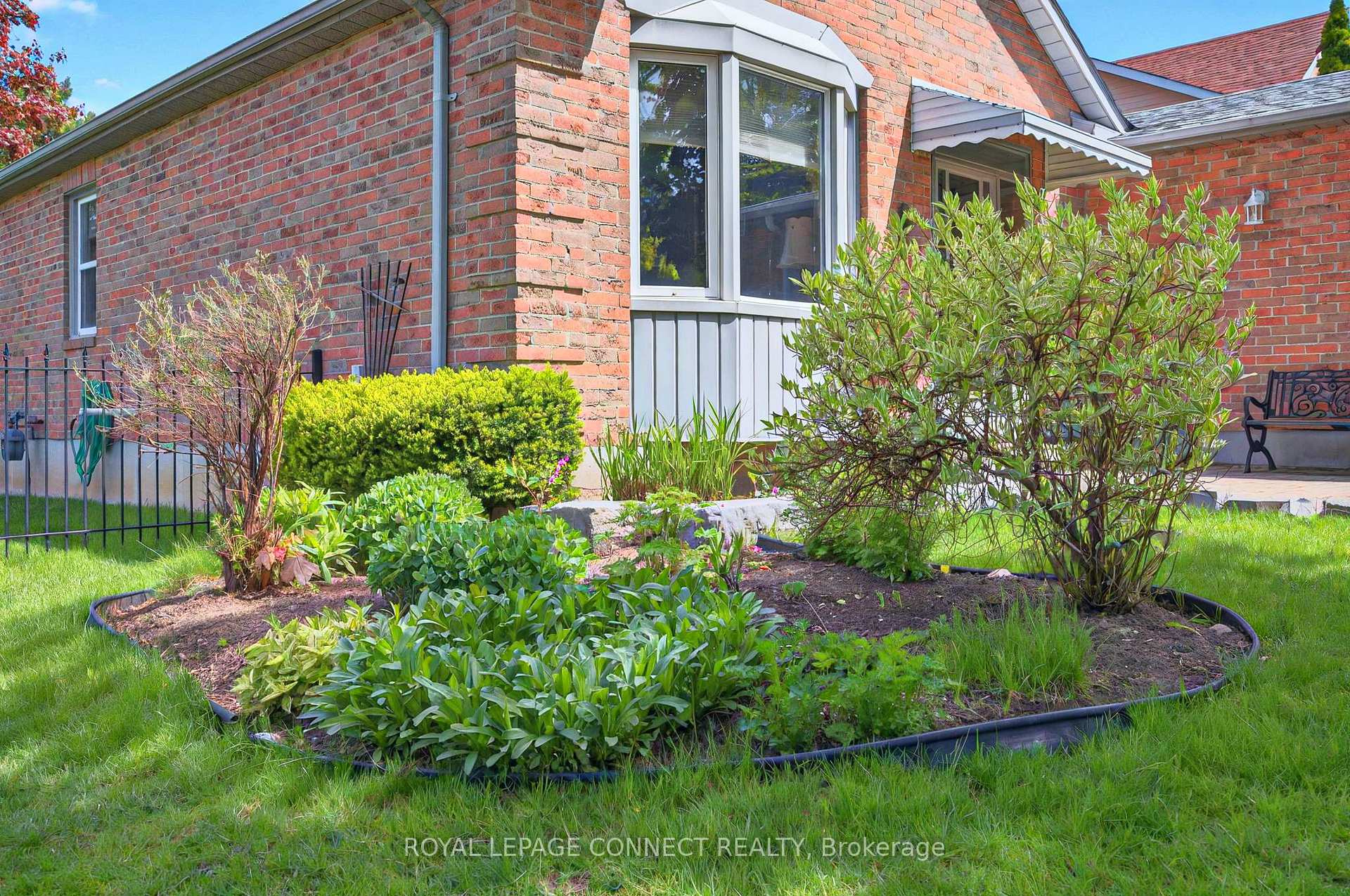 Photo 4 of 2 Milgate Place, Aurora, Aurora Highlands — HOMEH