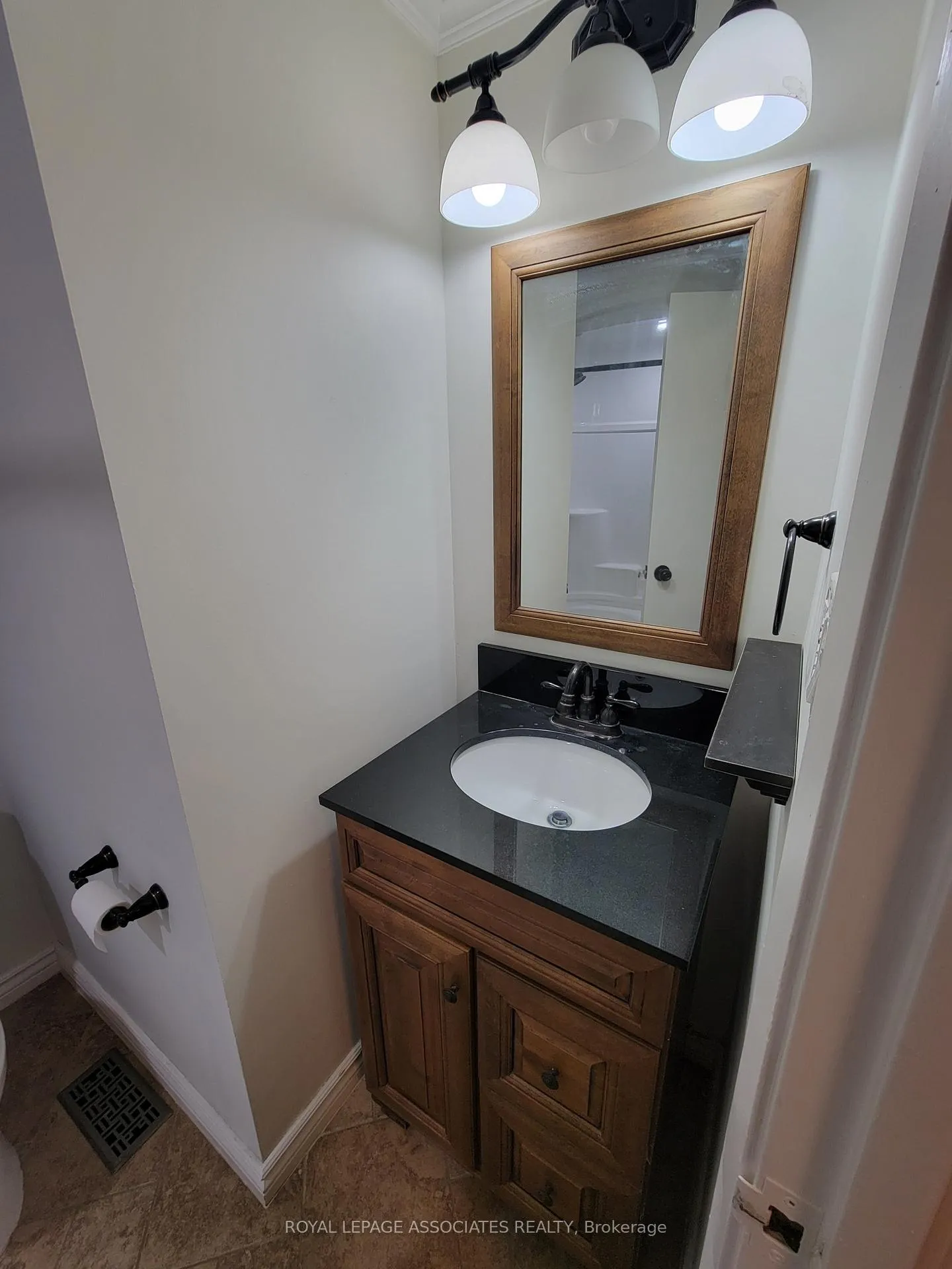 Photo 6 of Unit 45, 85 Albright Road, Hamilton, Vincent — HOMEH