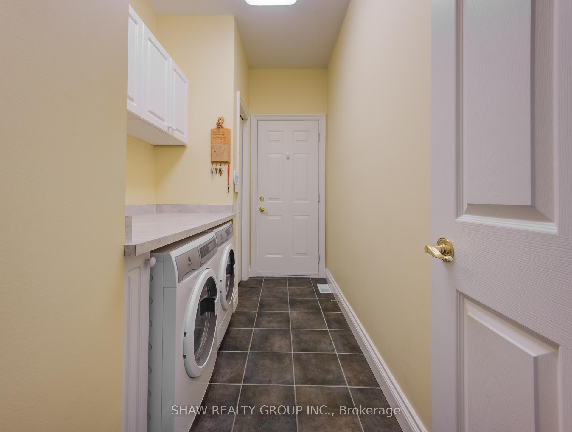 Photo 13 of Unit 3, 371 George Street N, Cambridge — HOMEH