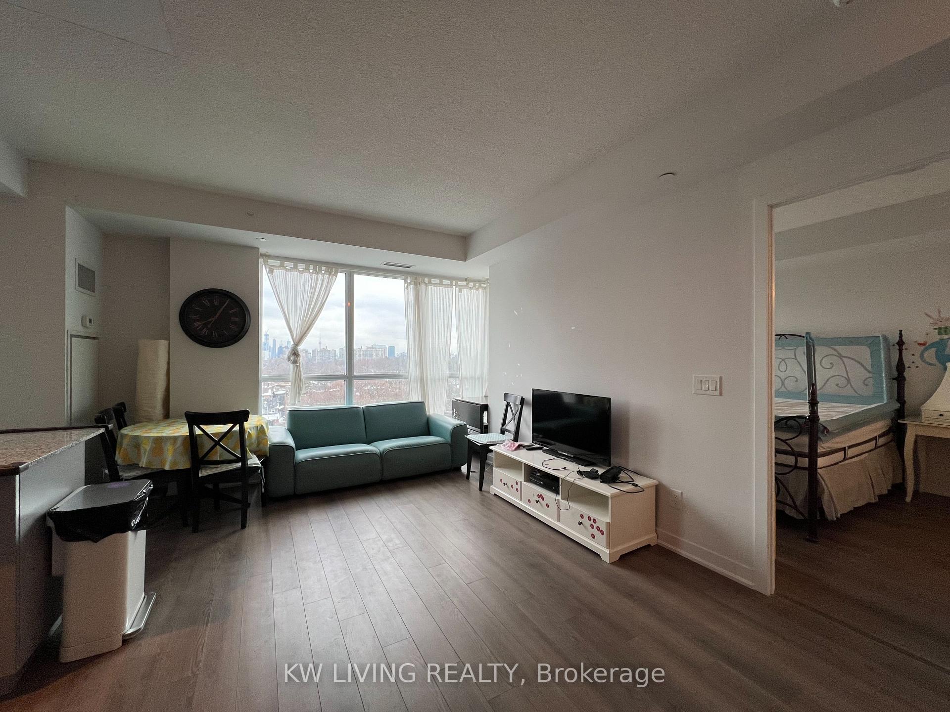 Photo 4 of Unit 802, 60 Berwick Avenue, Toronto, Yonge-Eglinton — HOMEH