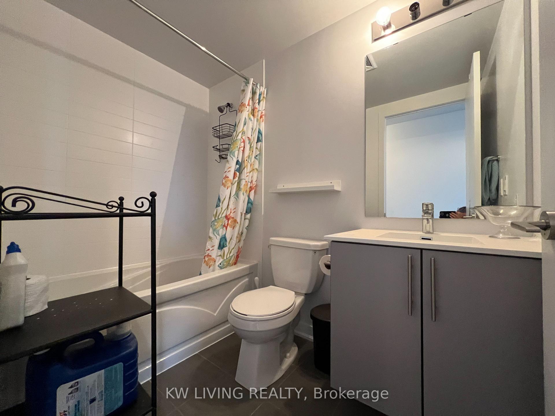 Photo 15 of Unit 802, 60 Berwick Avenue, Toronto, Yonge-Eglinton — HOMEH
