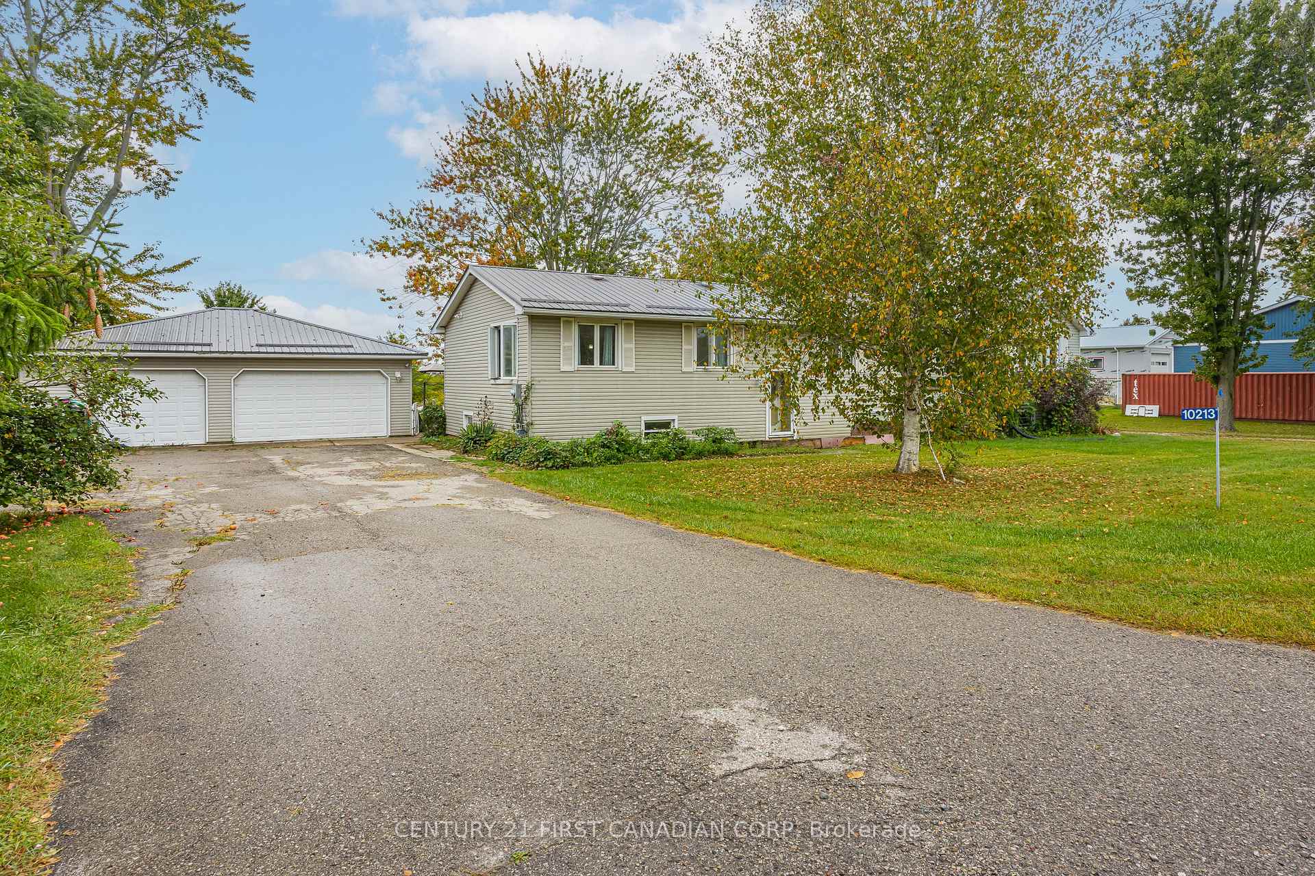 Photo 1 of 10213 Iona Road, Dutton/Dunwich, Iona — HOMEH