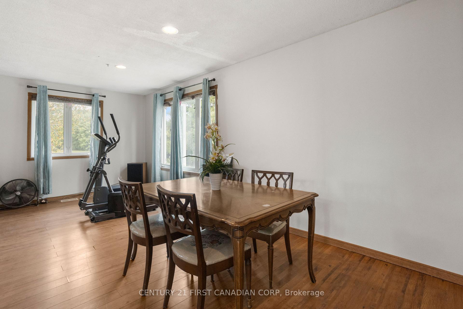 Photo 7 of 10213 Iona Road, Dutton/Dunwich, Iona — HOMEH
