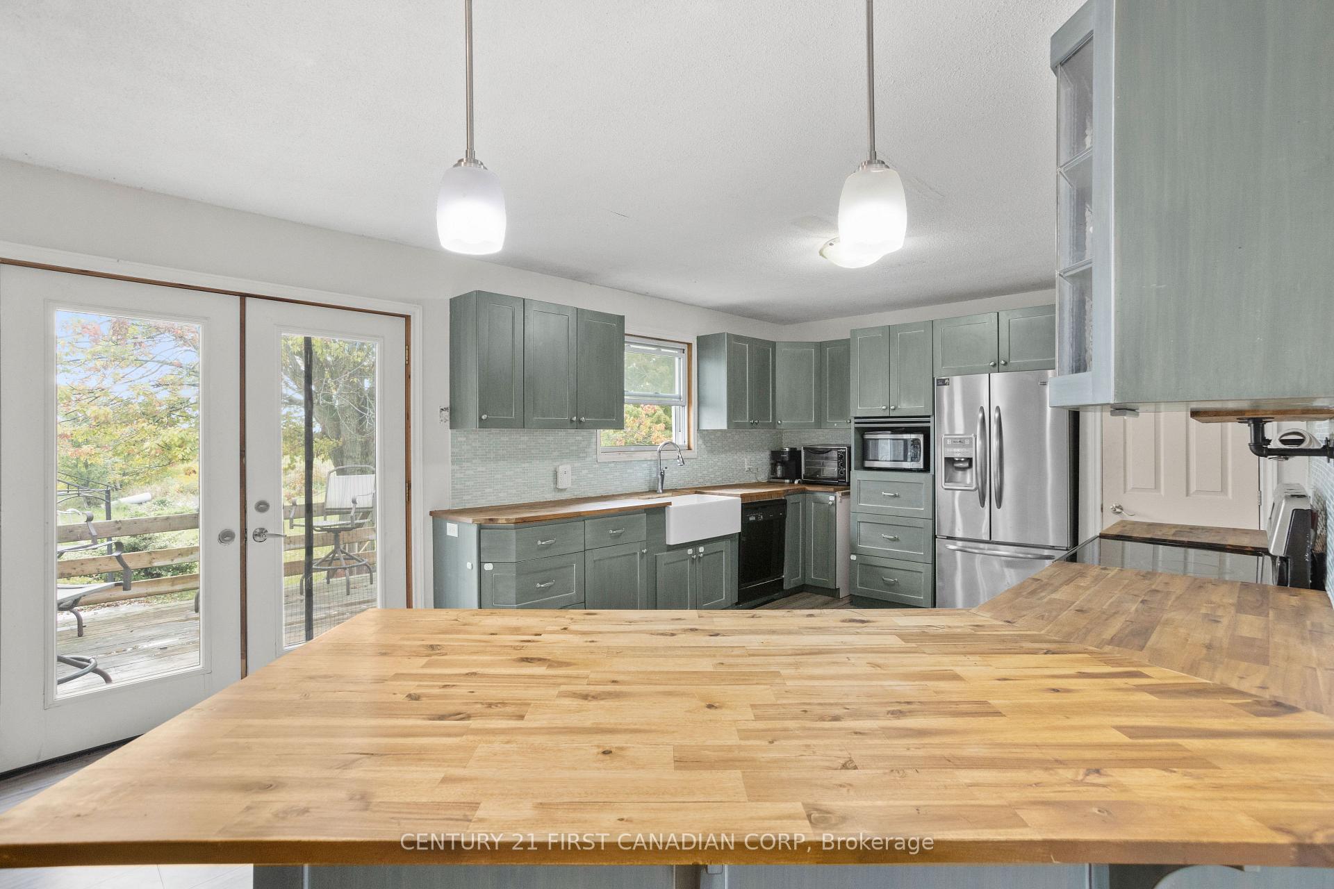 Photo 9 of 10213 Iona Road, Dutton/Dunwich, Iona — HOMEH