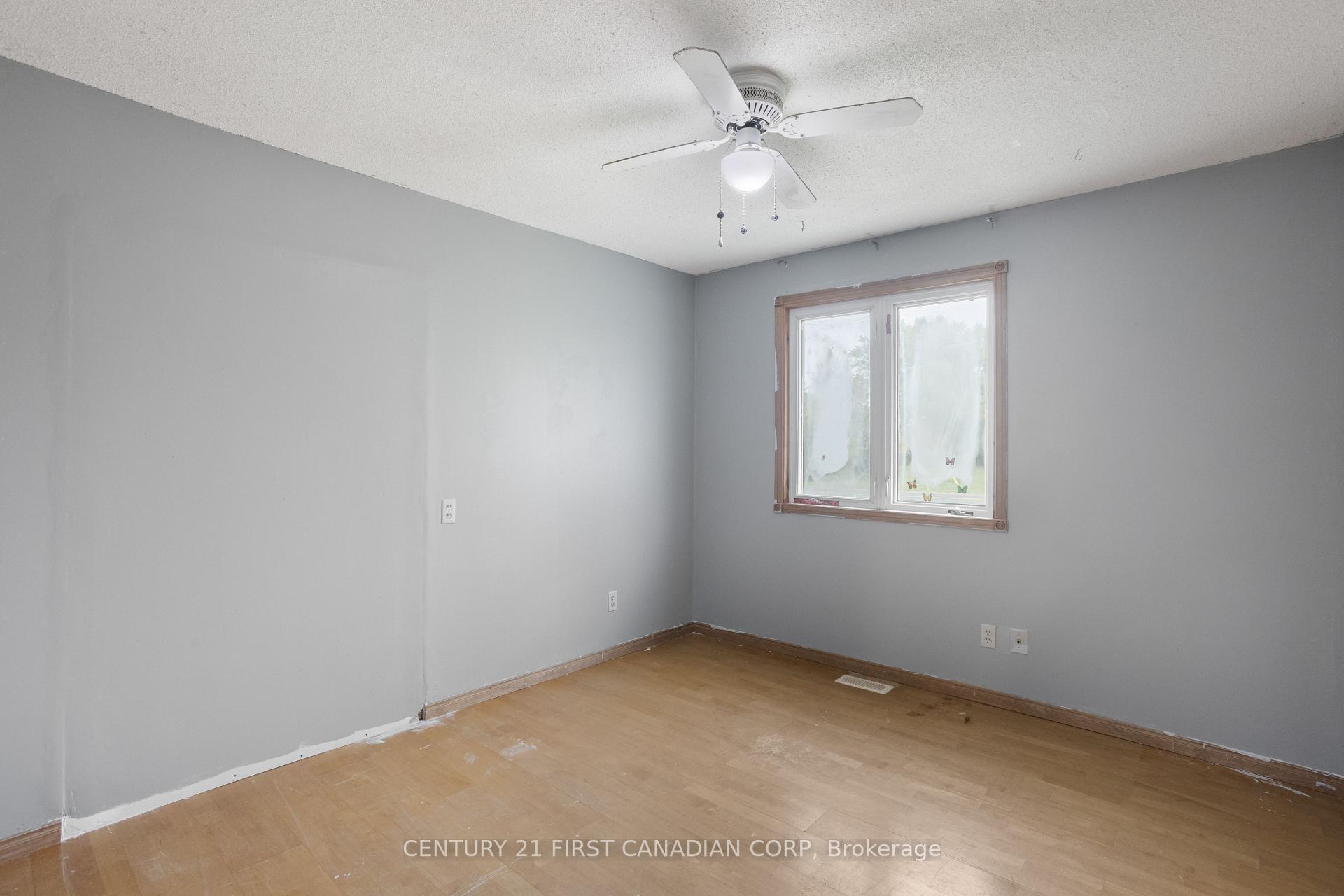 Photo 14 of 10213 Iona Road, Dutton/Dunwich, Iona — HOMEH