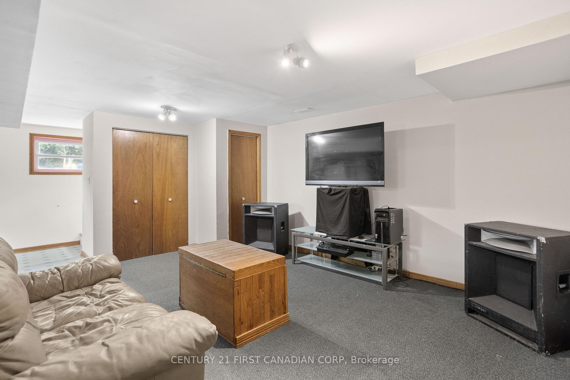 Photo 17 of 10213 Iona Road, Dutton/Dunwich, Iona — HOMEH