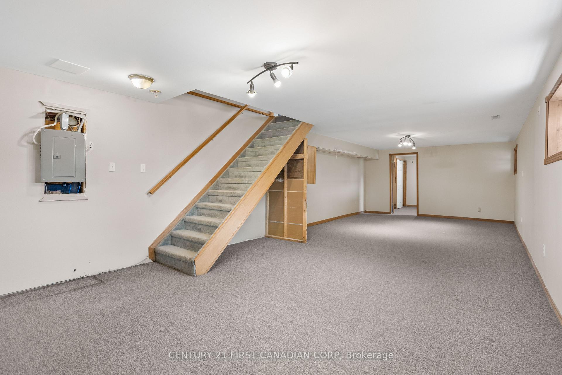 Photo 27 of 10213 Iona Road, Dutton/Dunwich, Iona — HOMEH
