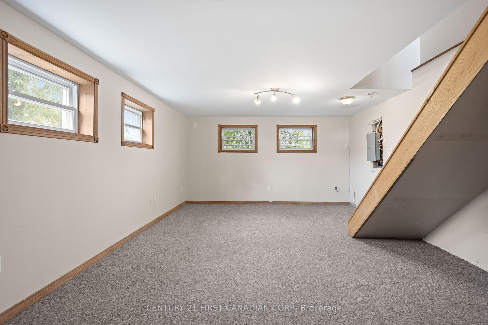 Photo 28 of 10213 Iona Road, Dutton/Dunwich, Iona — HOMEH