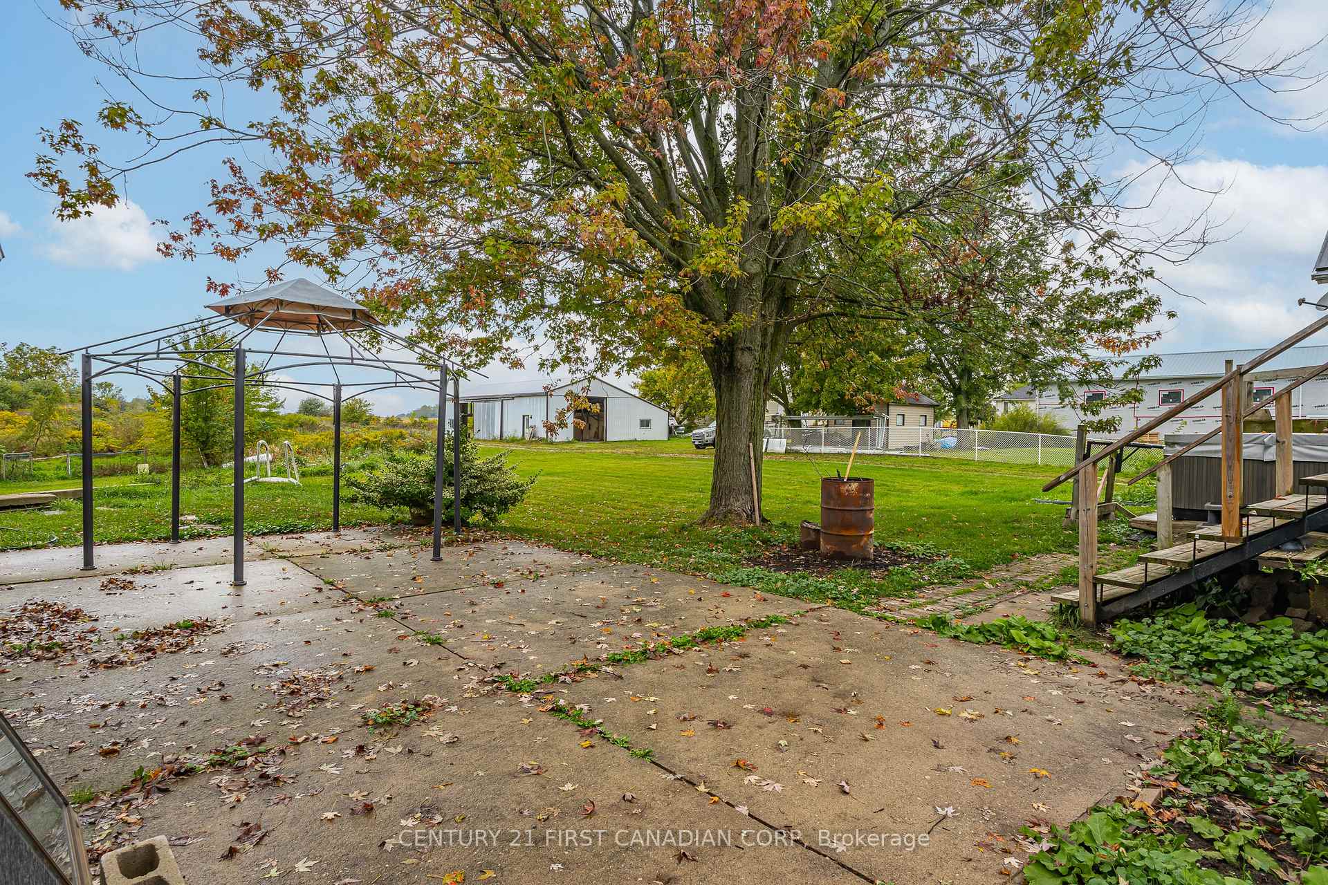 Photo 35 of 10213 Iona Road, Dutton/Dunwich, Iona — HOMEH