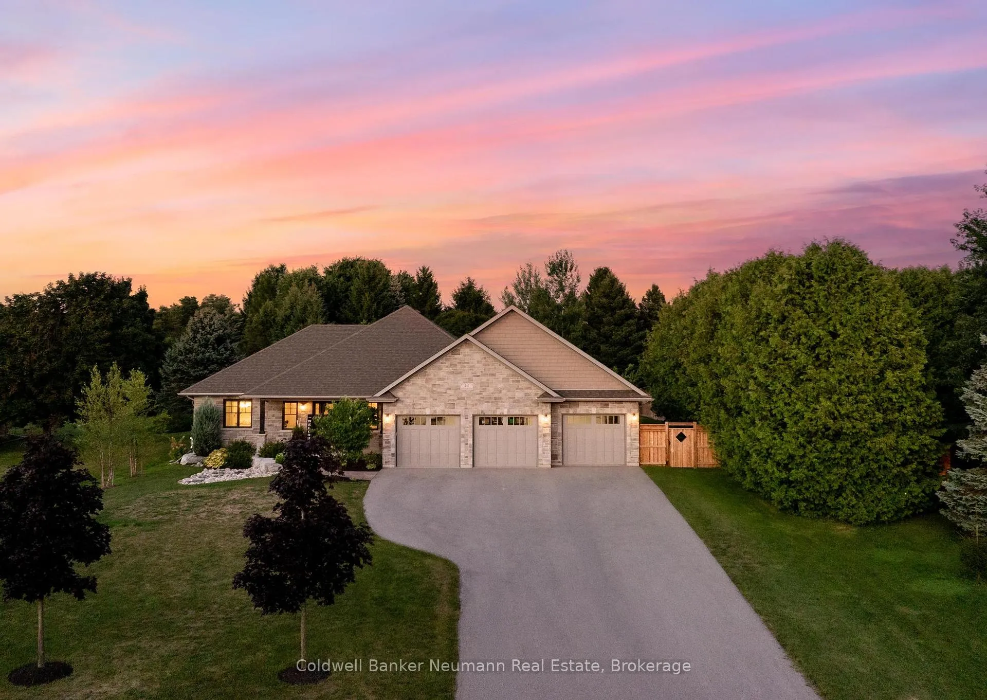 Front of 45 Amalia Crescent