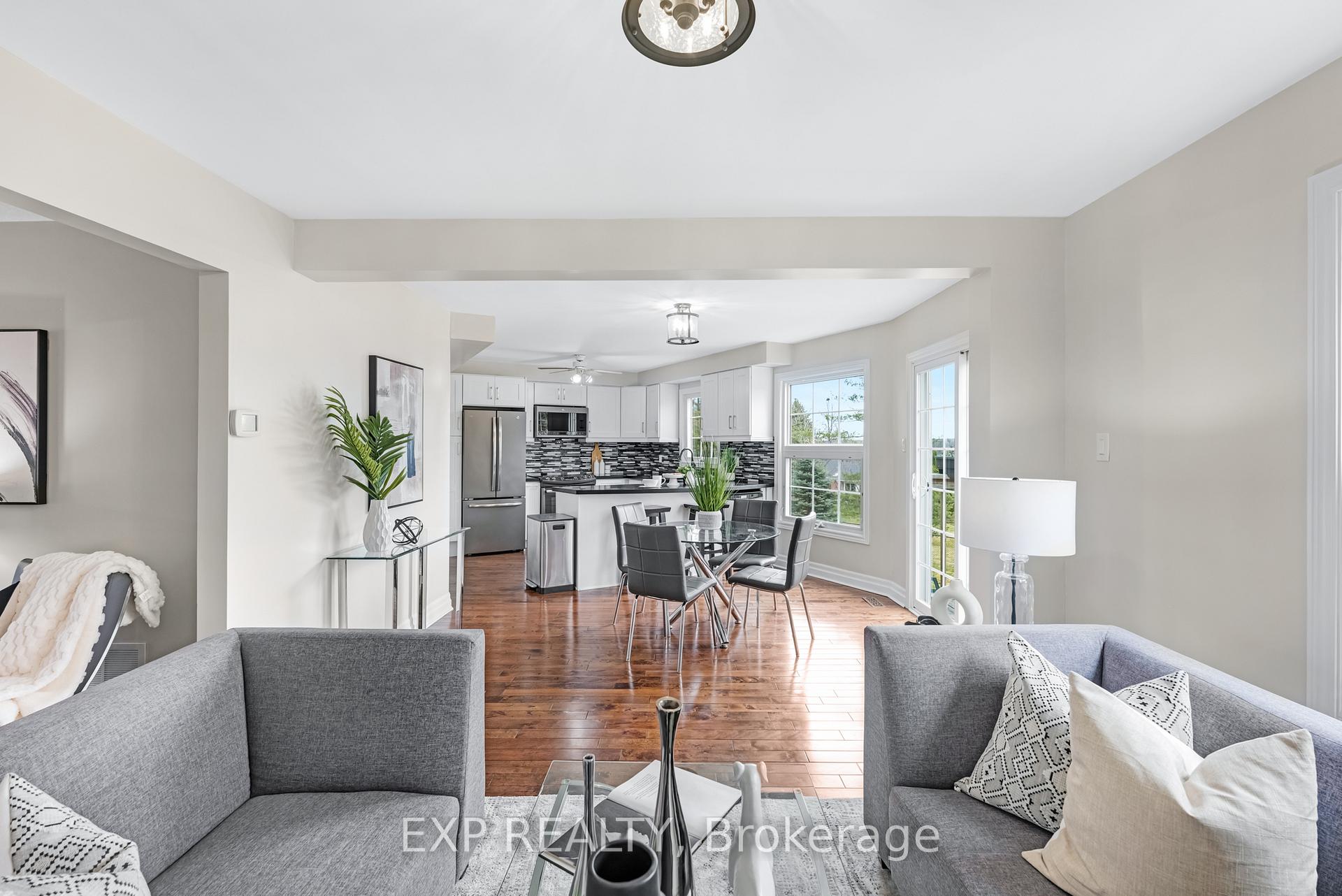 Photo 1 of 6 Adams Court, Uxbridge — HOMEH