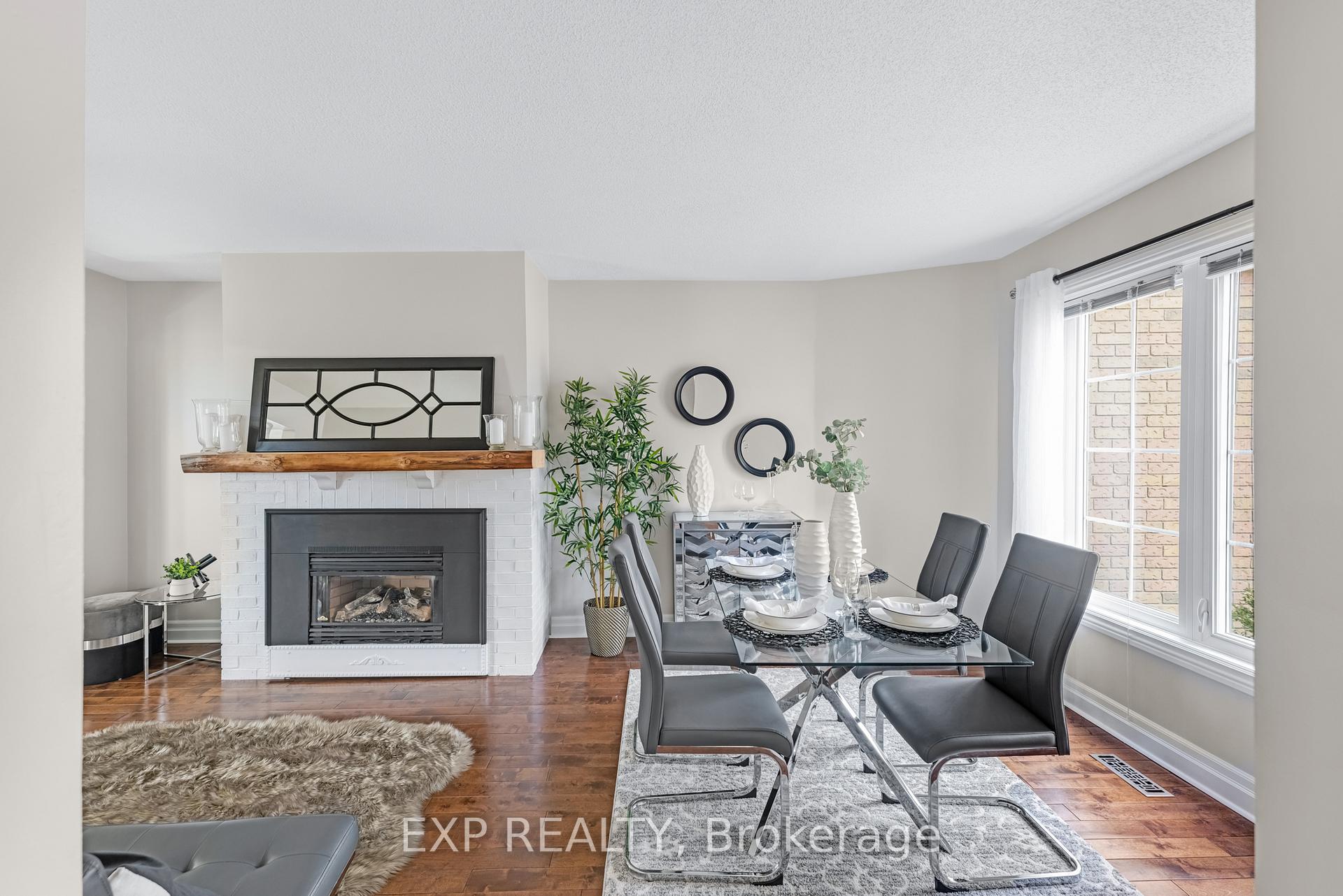 Photo 10 of 6 Adams Court, Uxbridge — HOMEH