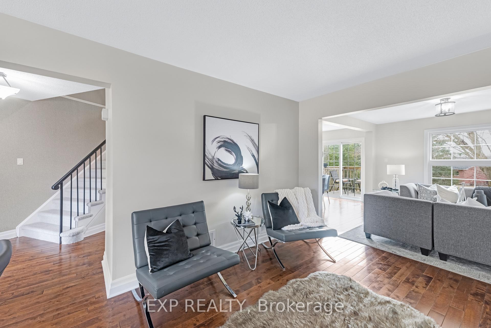 Photo 11 of 6 Adams Court, Uxbridge — HOMEH