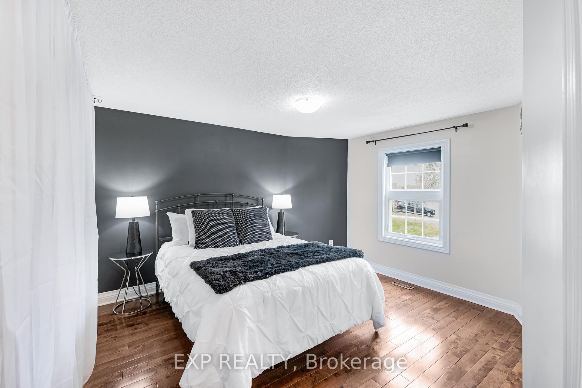 Photo 23 of 6 Adams Court, Uxbridge — HOMEH