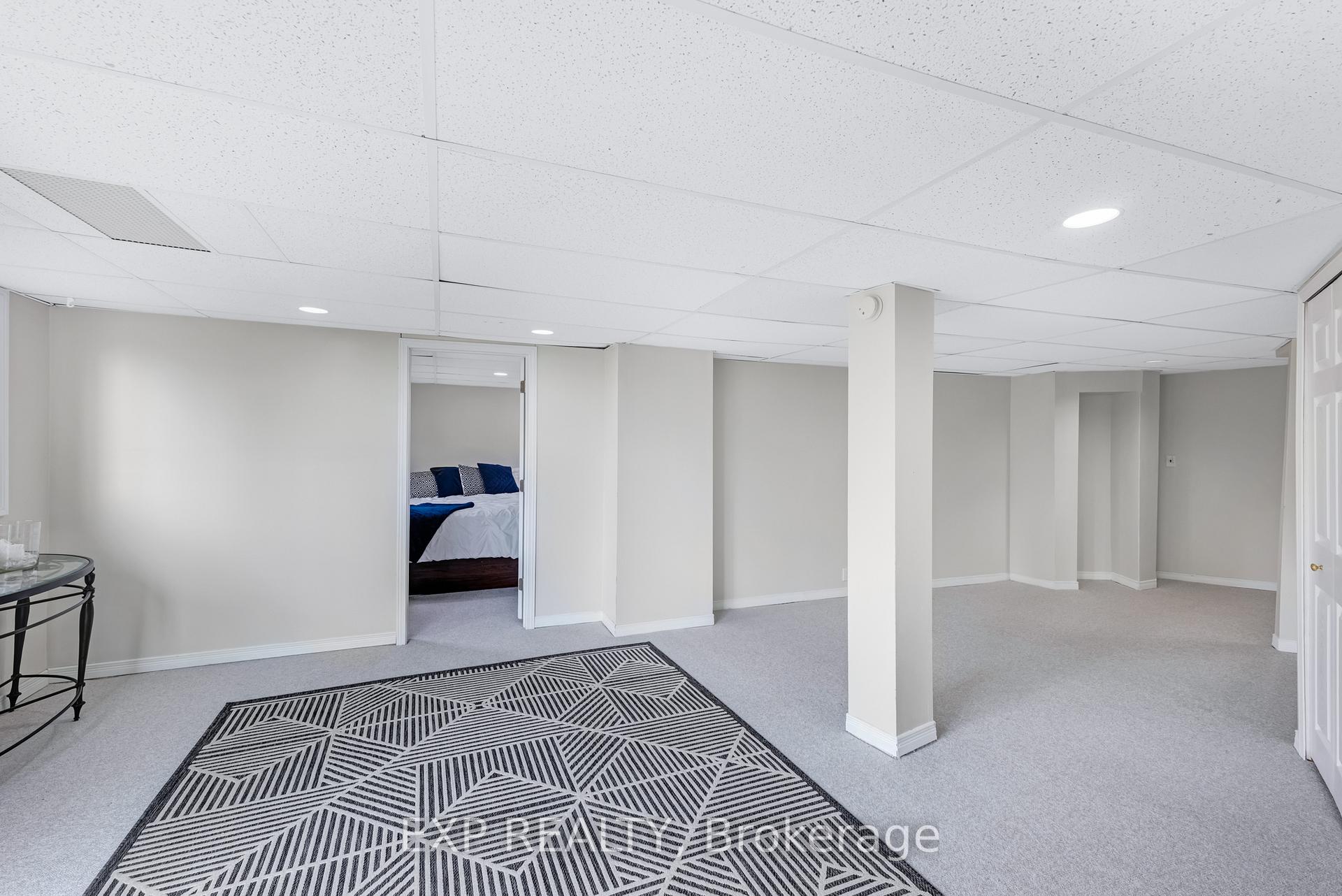 Photo 29 of 6 Adams Court, Uxbridge — HOMEH