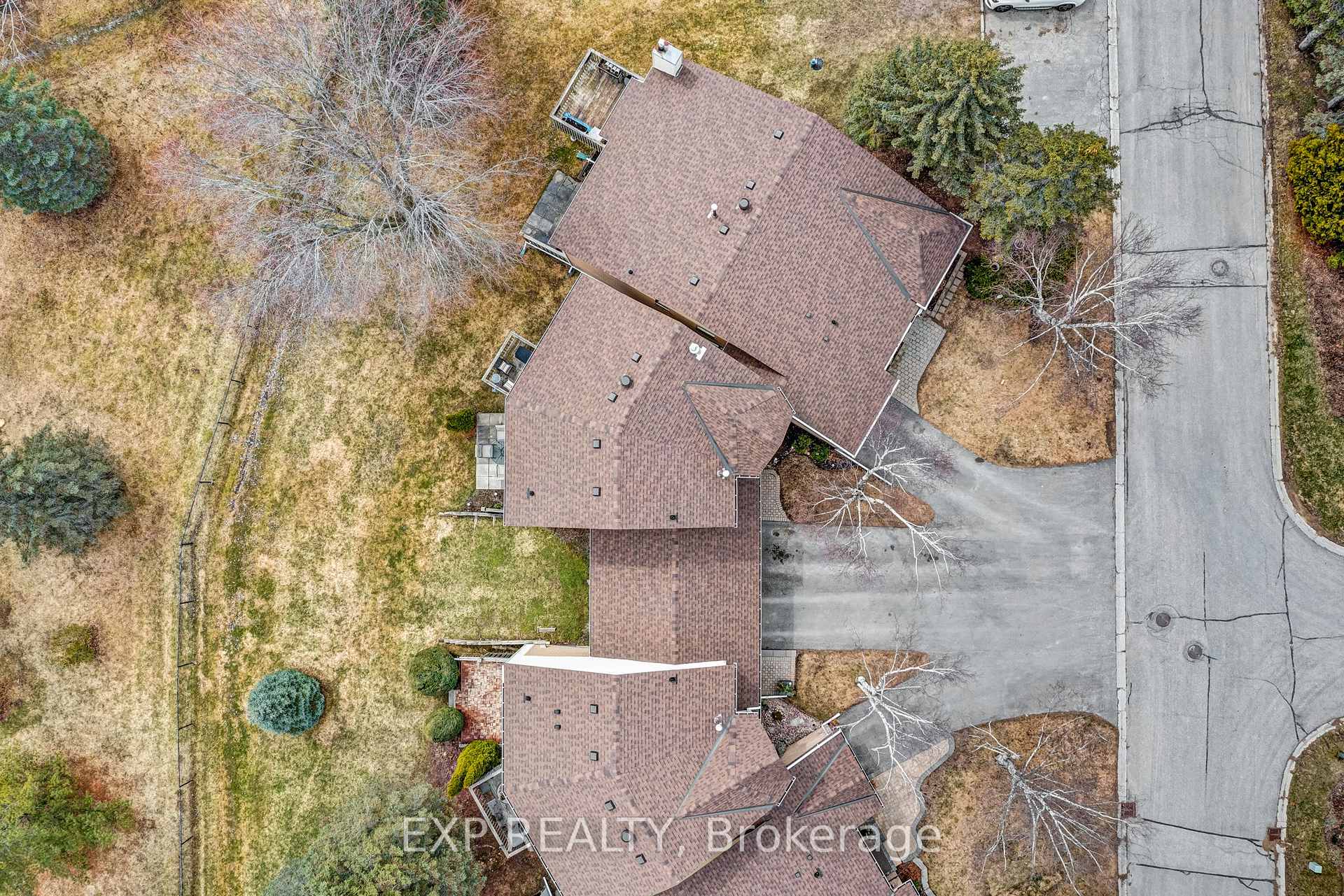 Photo 33 of 6 Adams Court, Uxbridge — HOMEH