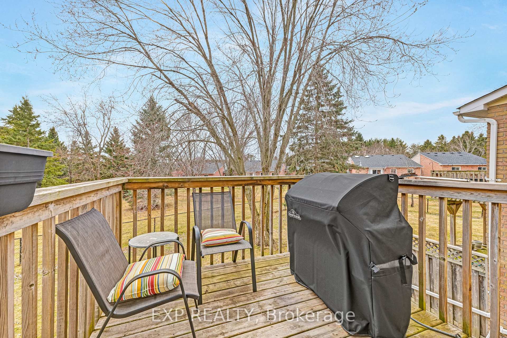 Photo 36 of 6 Adams Court, Uxbridge — HOMEH
