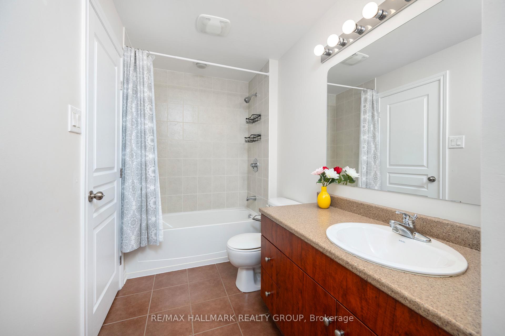 Photo 17 of 39 Hawkstone Gate, Ottawa, Kanata - Beaverbrook — HOMEH