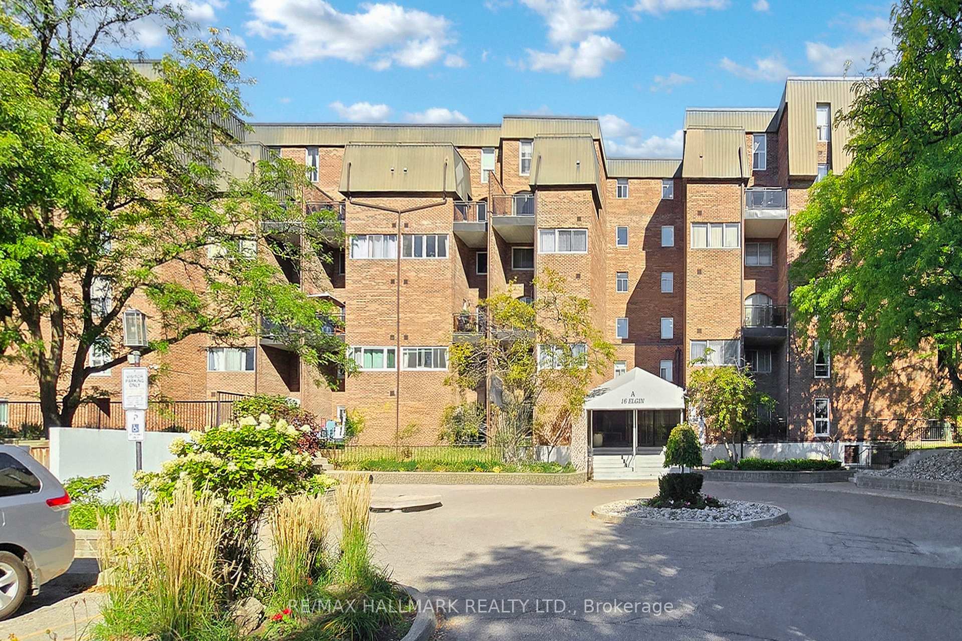 Front of Unit 316, 16 Elgin Street
