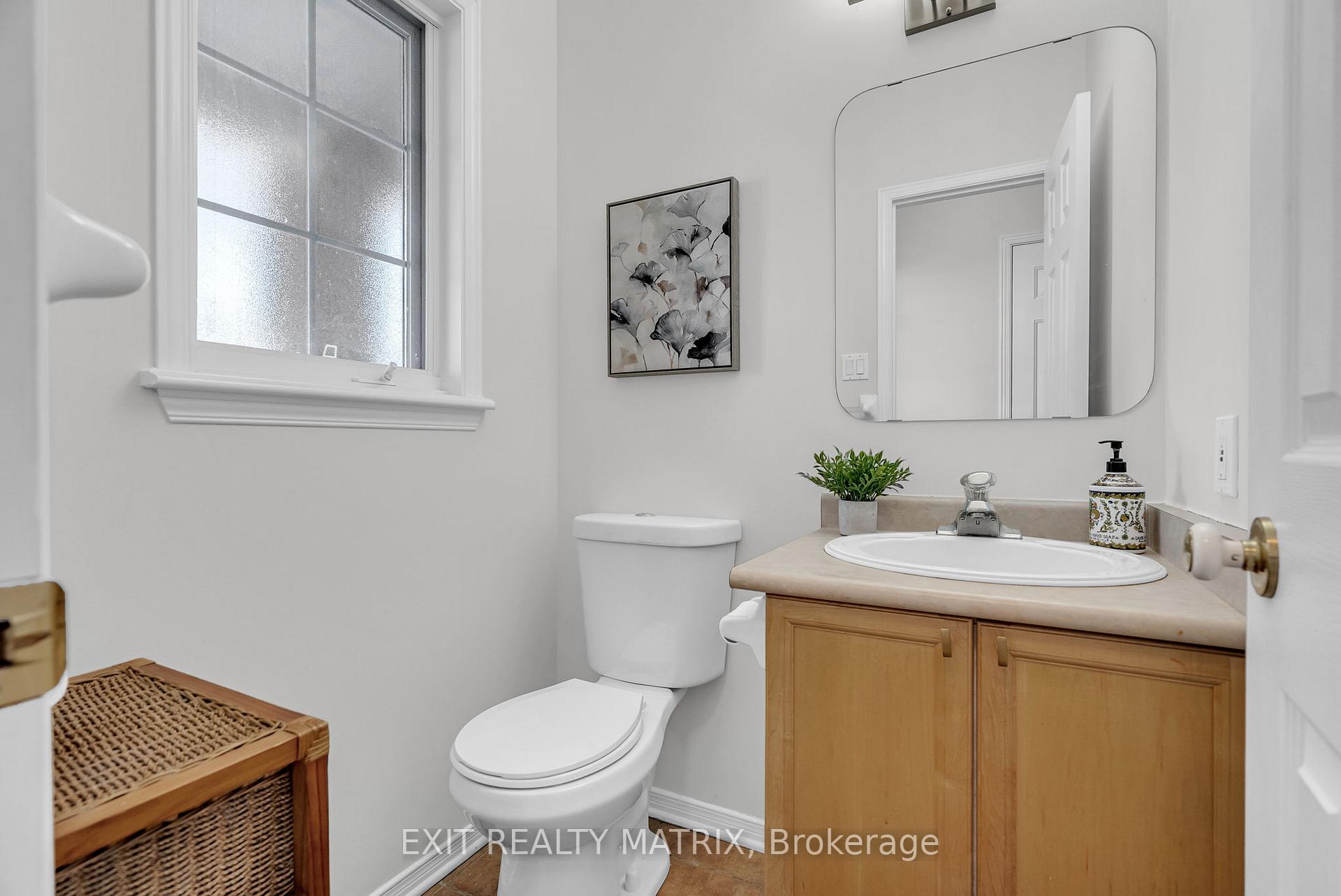 Photo 4 of 1750 Jobin Crescent, Ottawa, Carson Grove — HOMEH