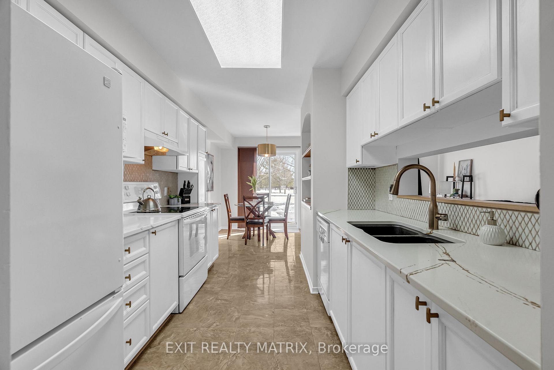 Photo 14 of 1750 Jobin Crescent, Ottawa, Carson Grove — HOMEH