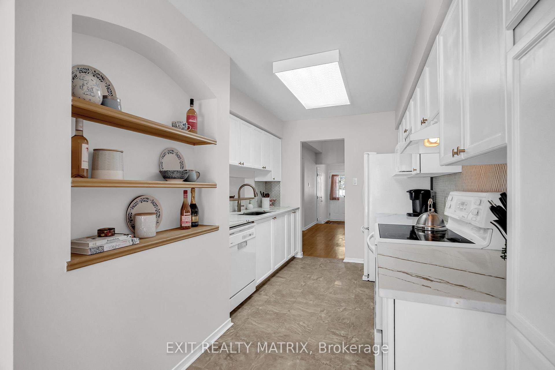 Photo 11 of 1750 Jobin Crescent, Ottawa, Carson Grove — HOMEH