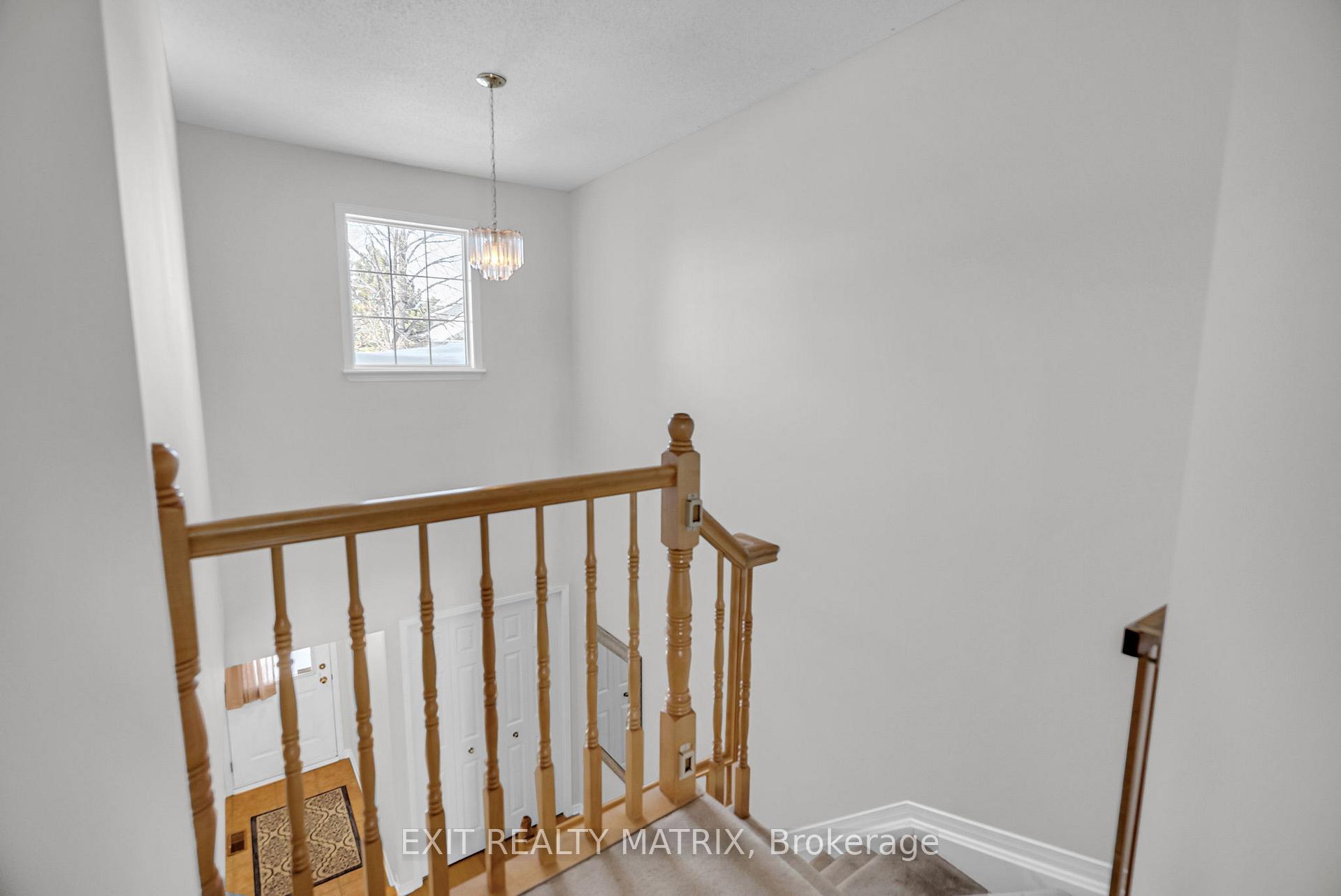 Photo 15 of 1750 Jobin Crescent, Ottawa, Carson Grove — HOMEH