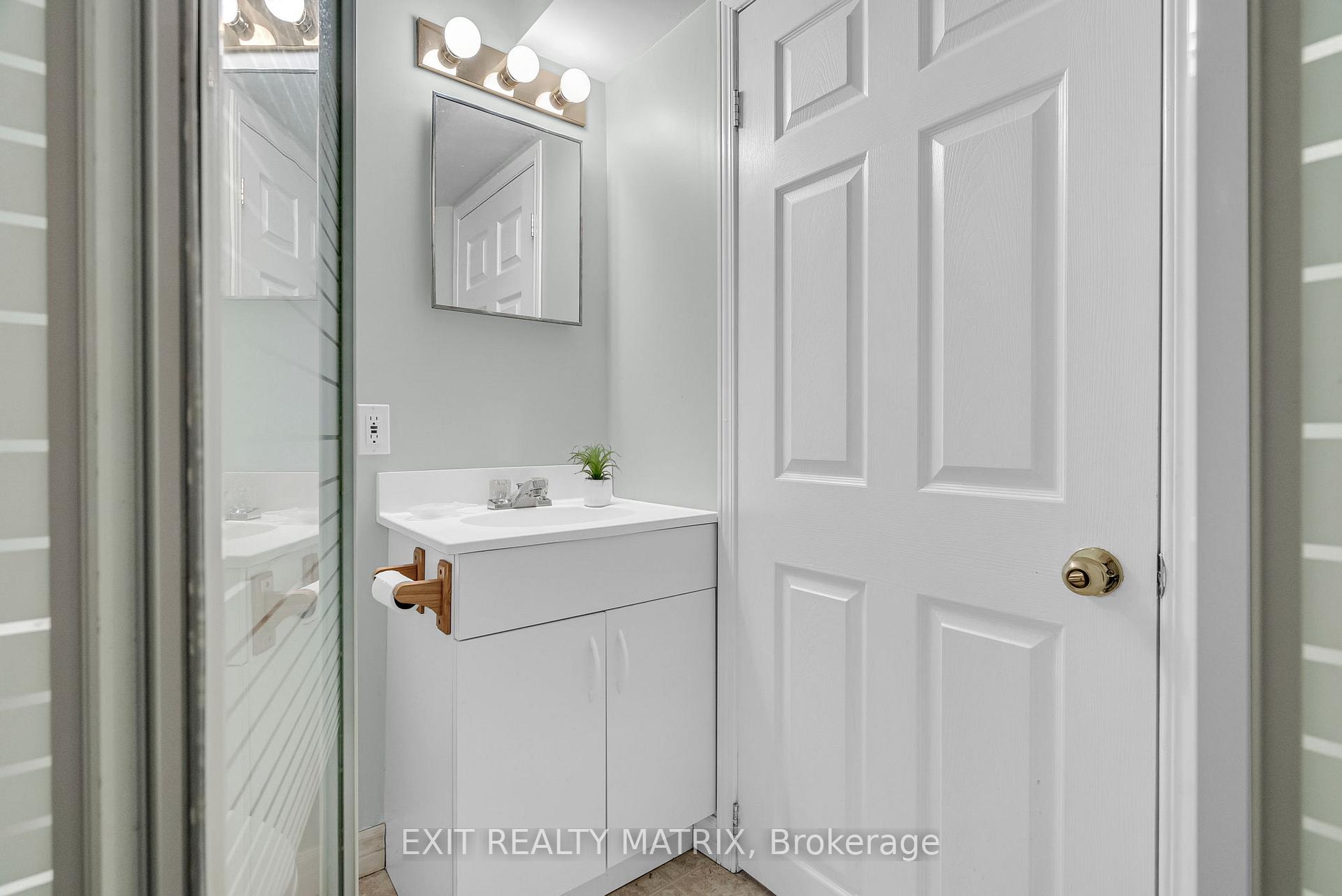 Photo 27 of 1750 Jobin Crescent, Ottawa, Carson Grove — HOMEH